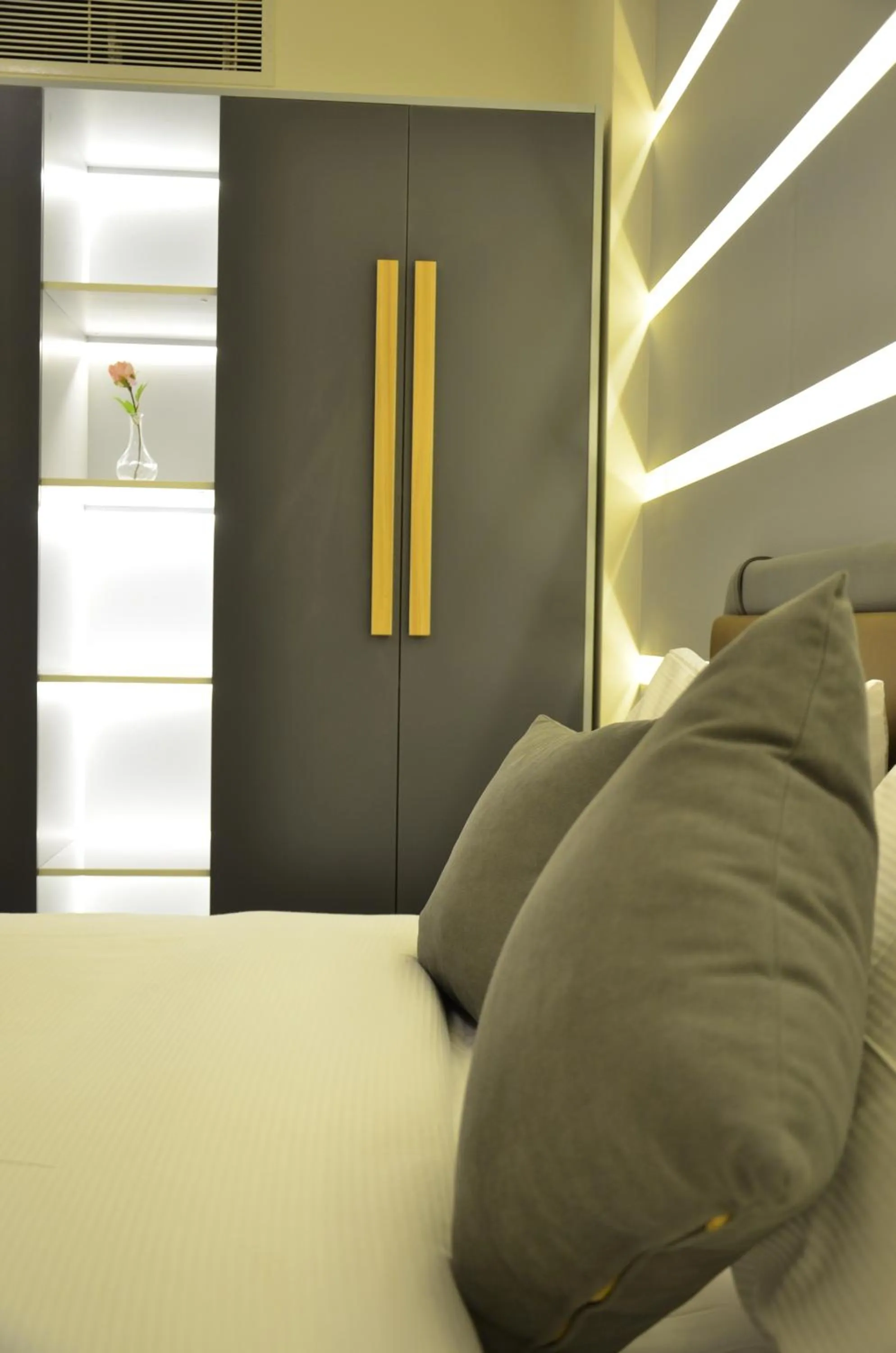 Bed in Elite Suites Hurghada