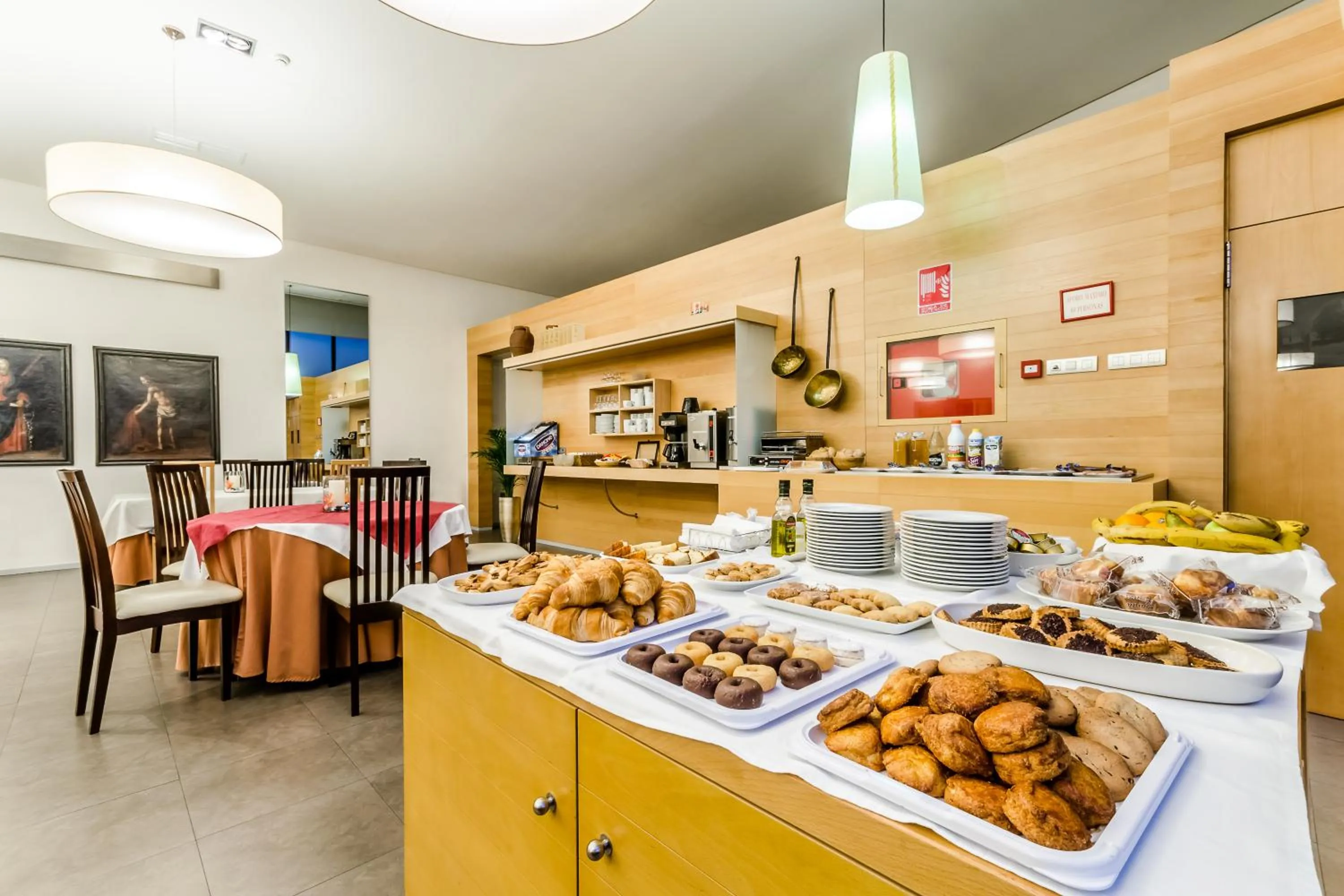 Restaurant/places to eat in Hospedería Pax