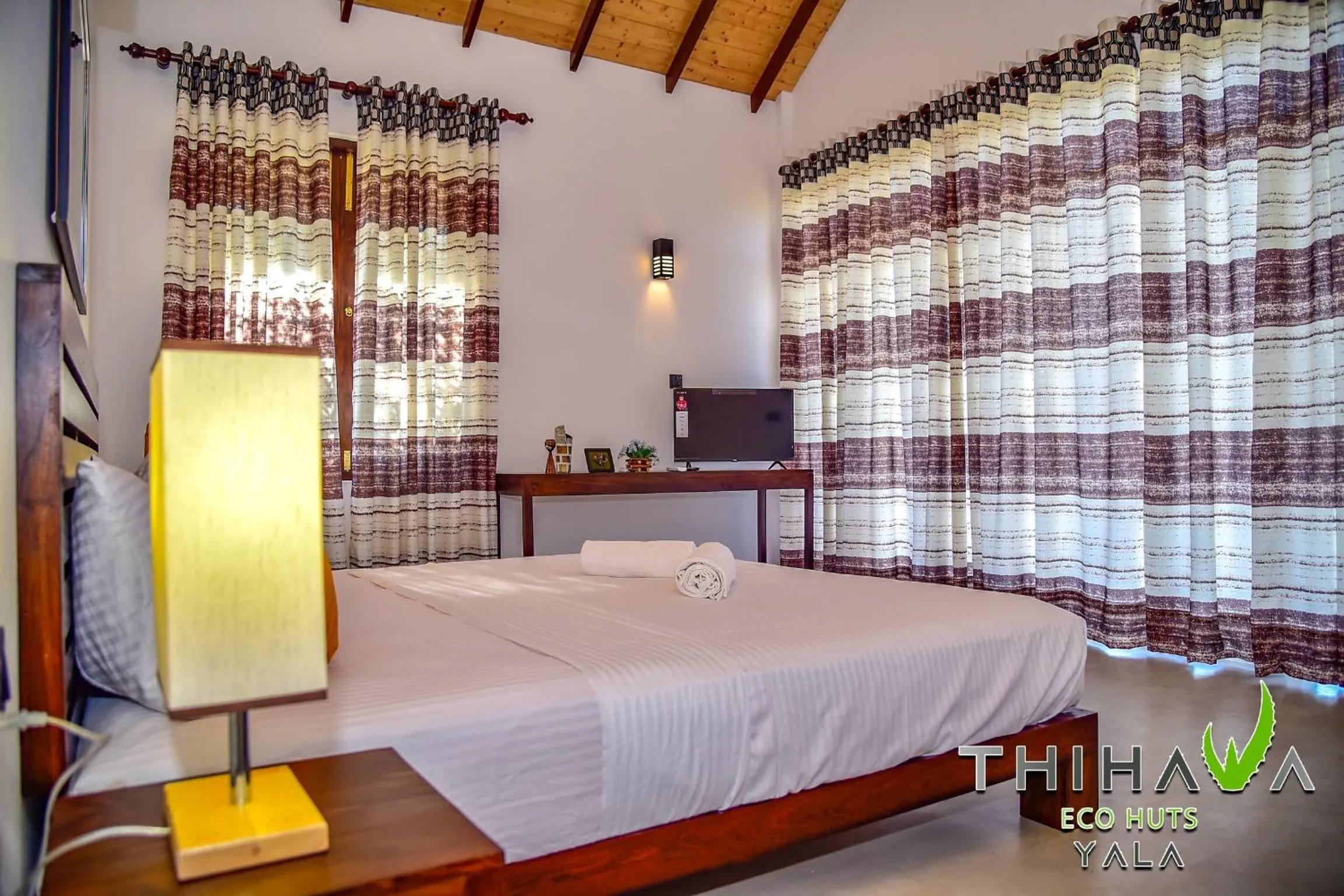 Bed in Thihawa Eco Huts Yala