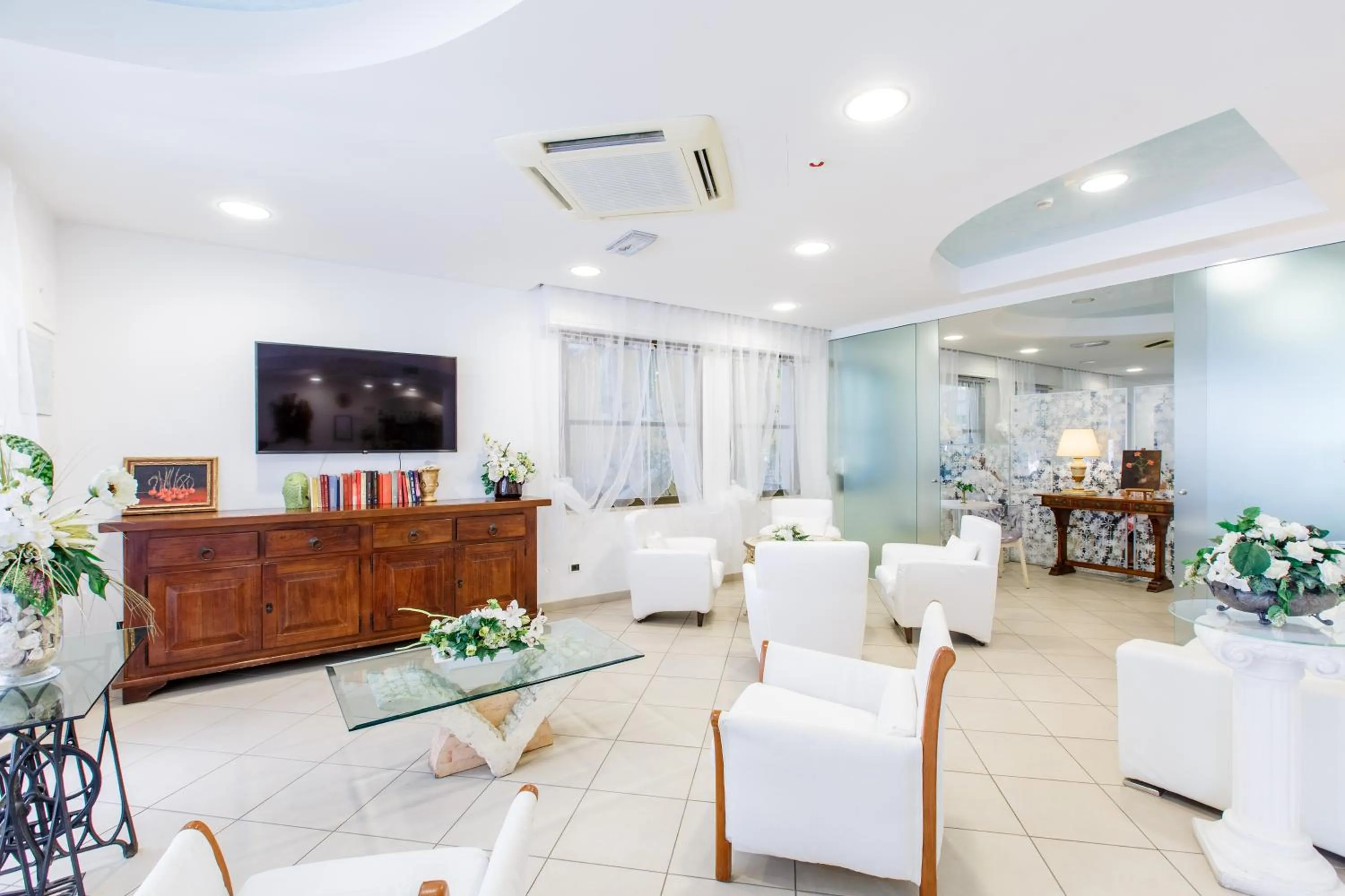 Living room in NOIDUE Hotel