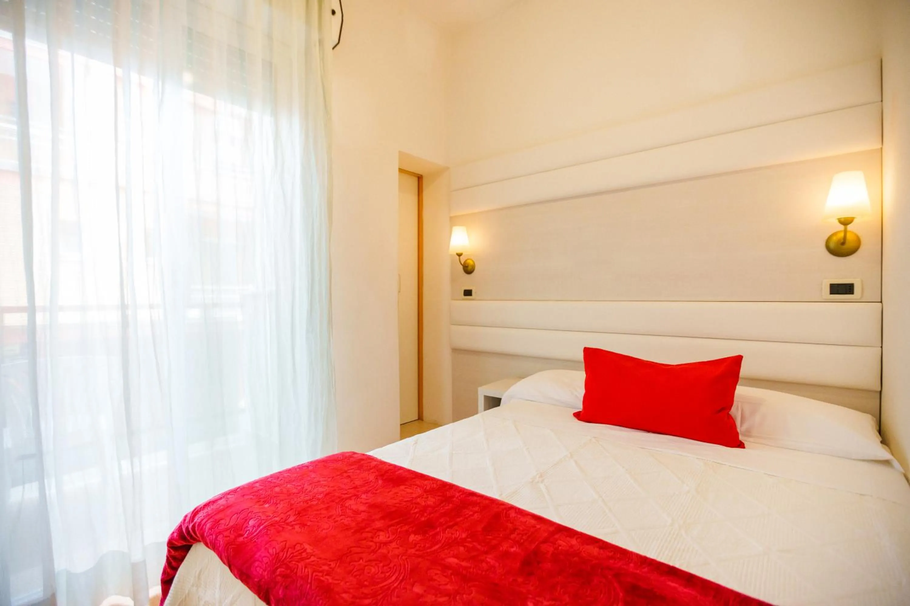 Bedroom in NOIDUE Hotel