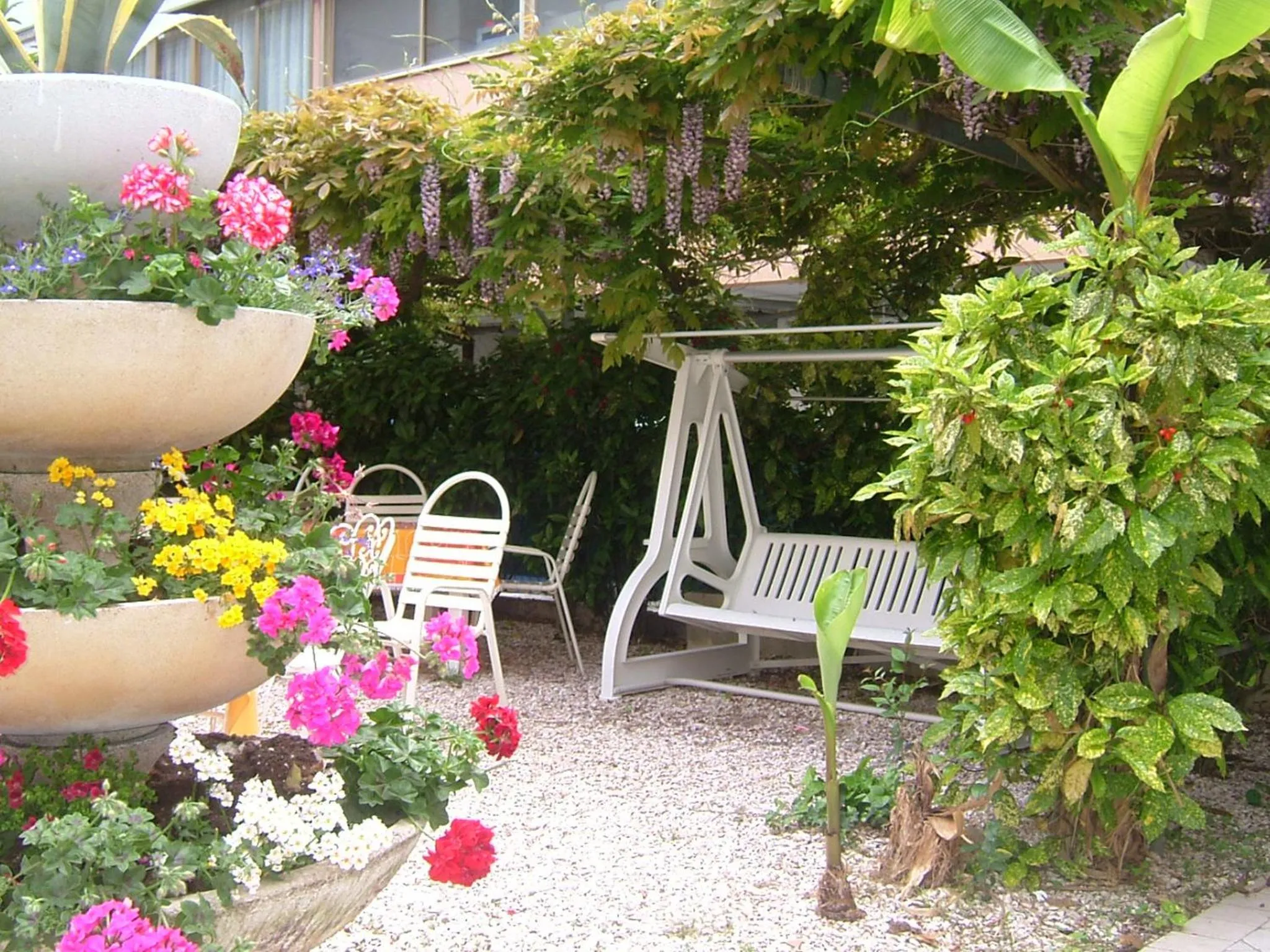 Garden in NOIDUE Hotel