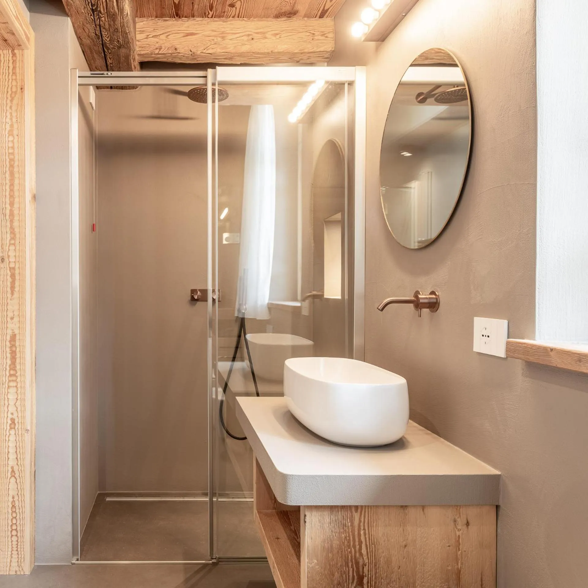 Shower in Alla Stazion Locanda nelle Dolomiti