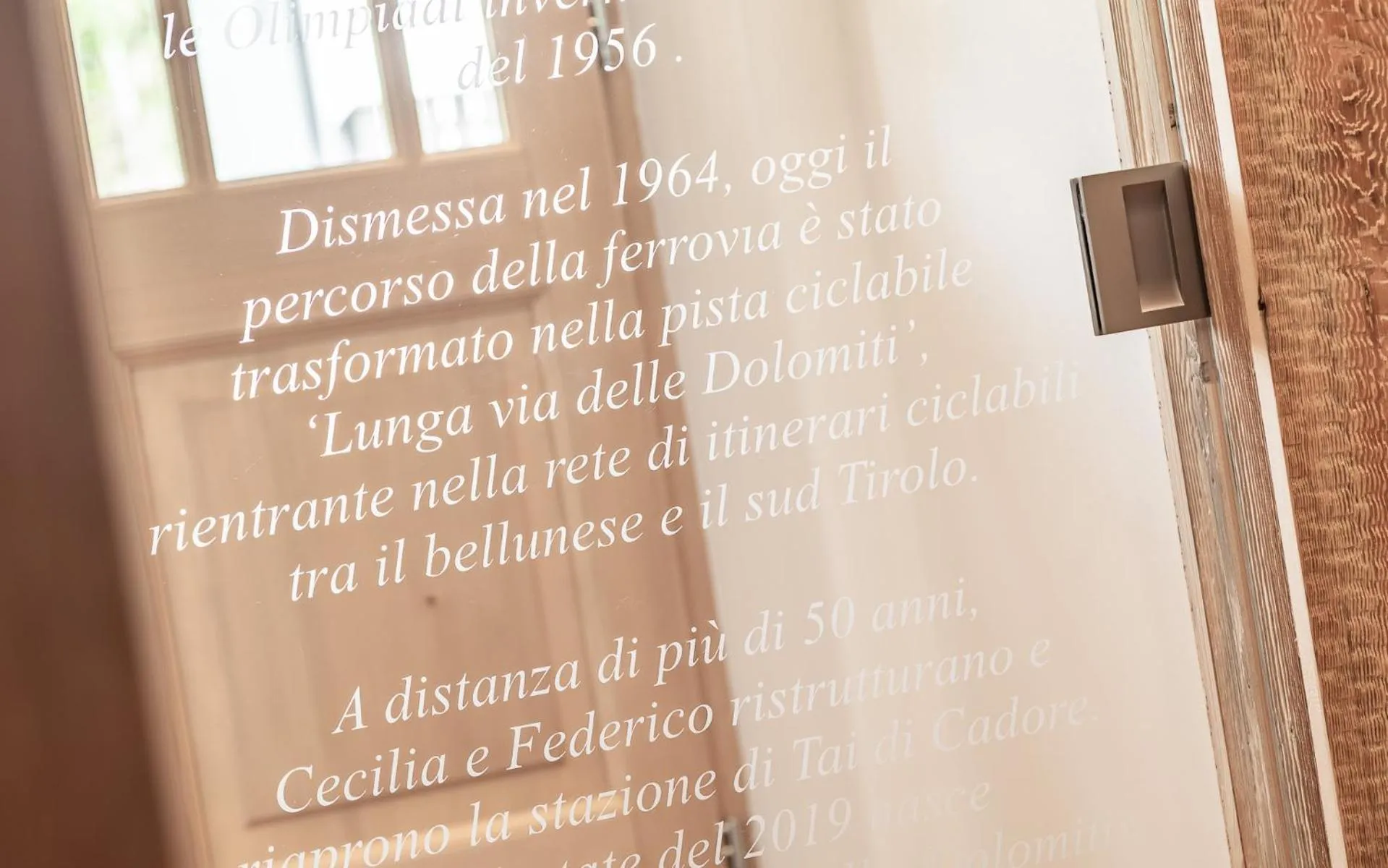 Decorative detail in Alla Stazion Locanda nelle Dolomiti