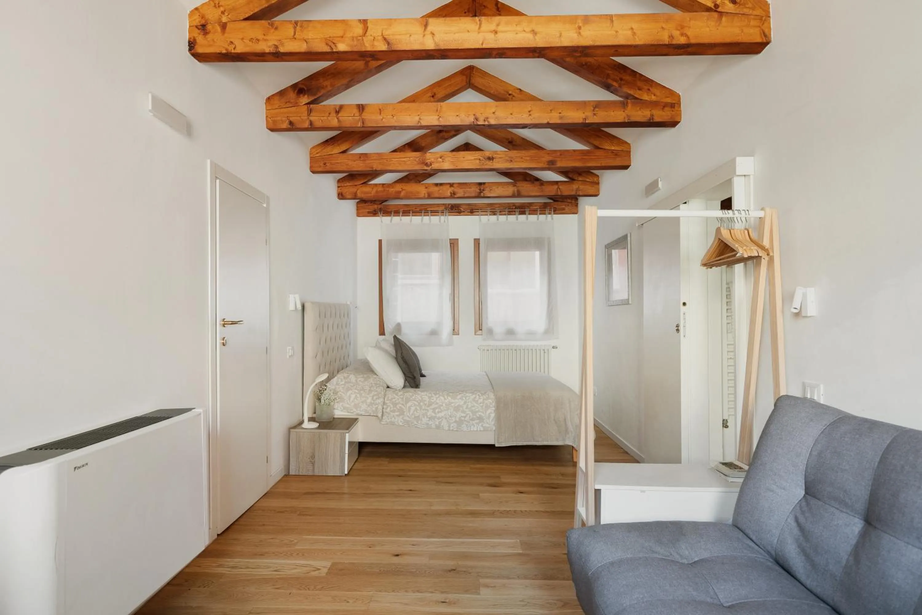 Photo of the whole room, Bed in Bianca Cappello House