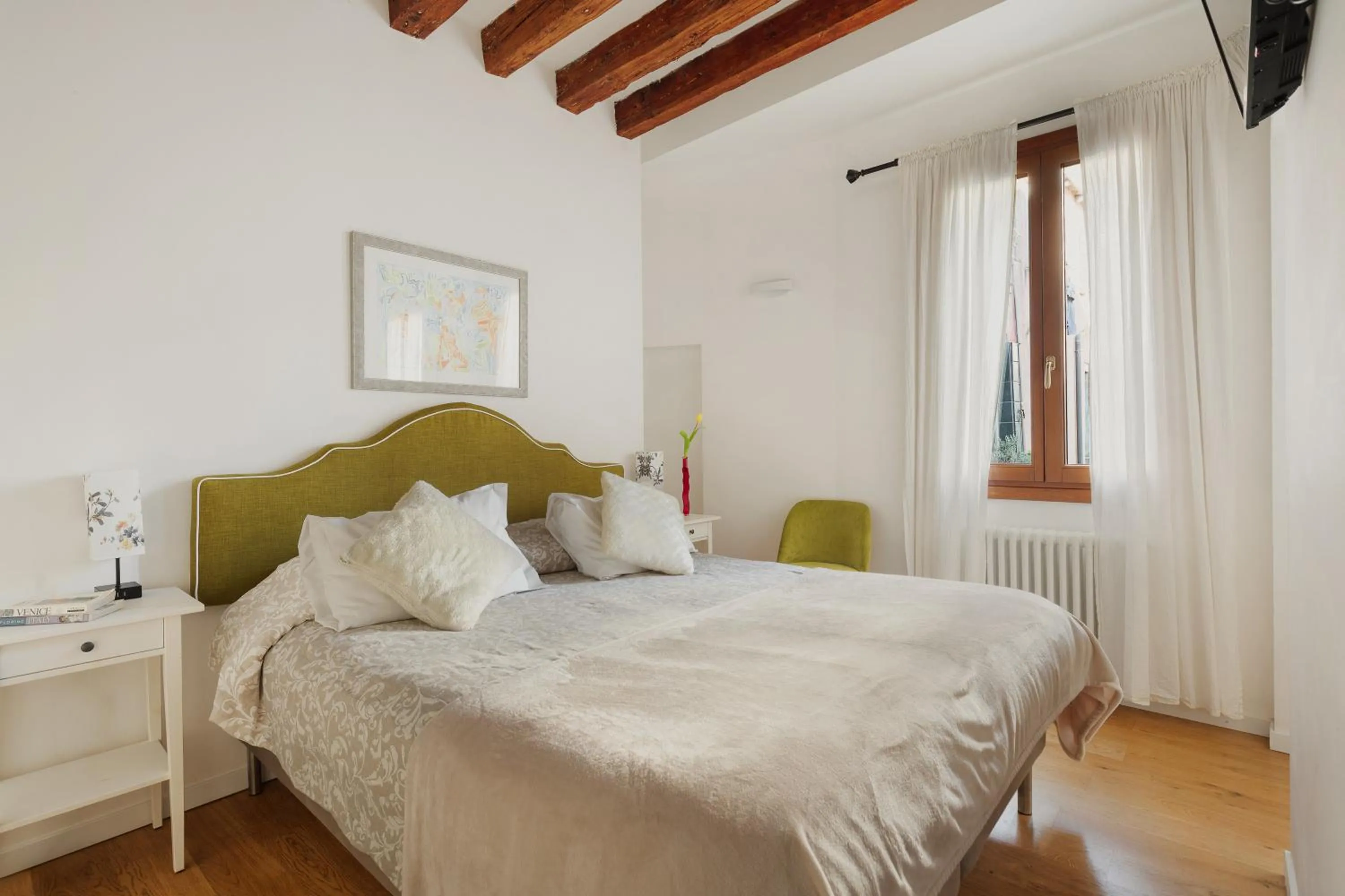 Bed in Bianca Cappello House