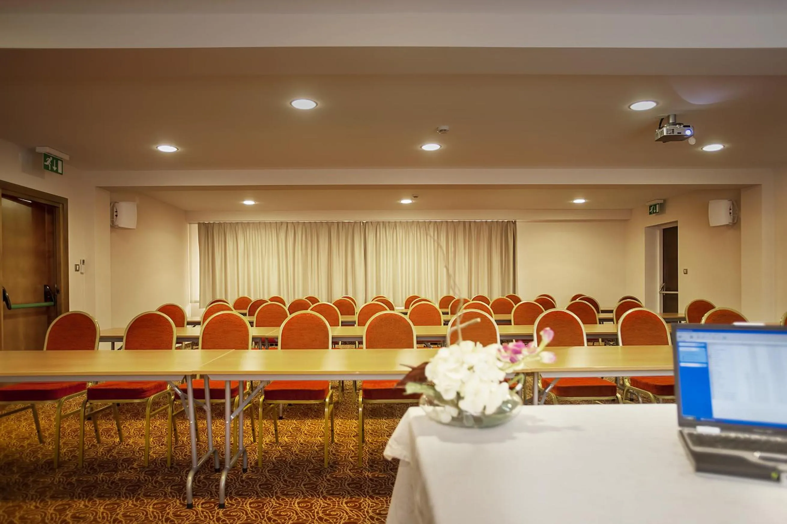 Business facilities in Spa & Wellness Hotel Pinia