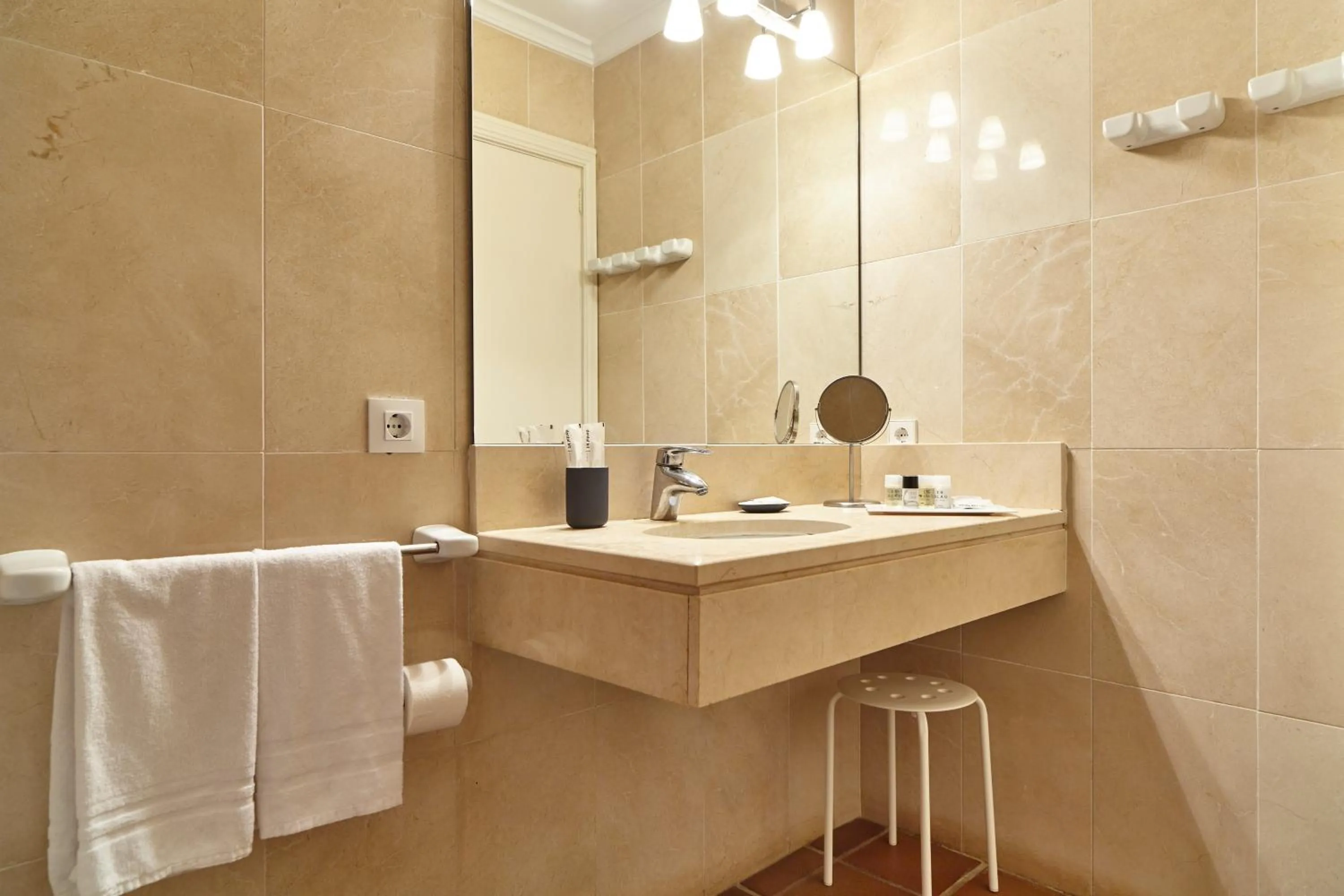 Bathroom in Hotel Es Blau Des Nord