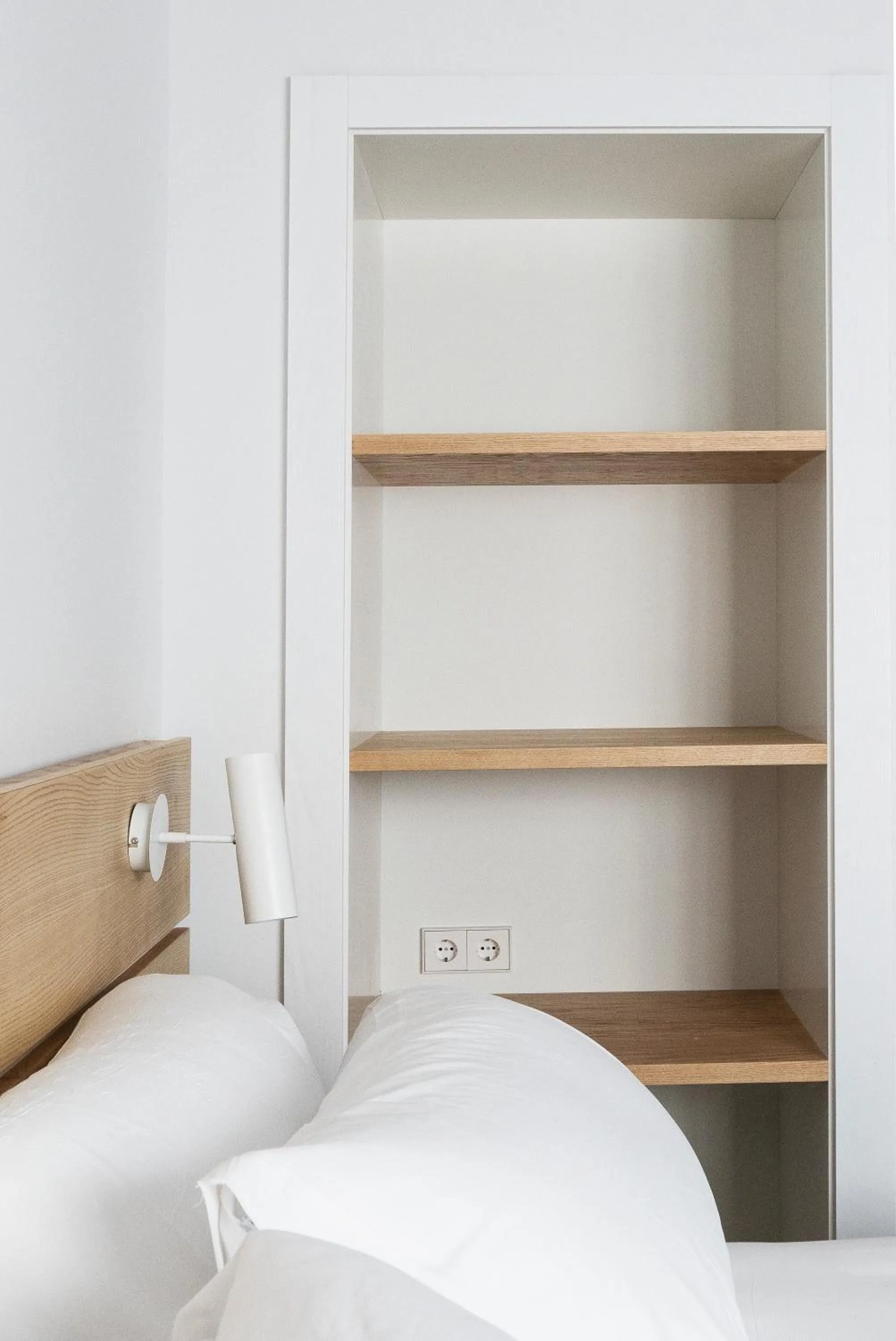 Decorative detail, Bed in Hotel Es Blau Des Nord