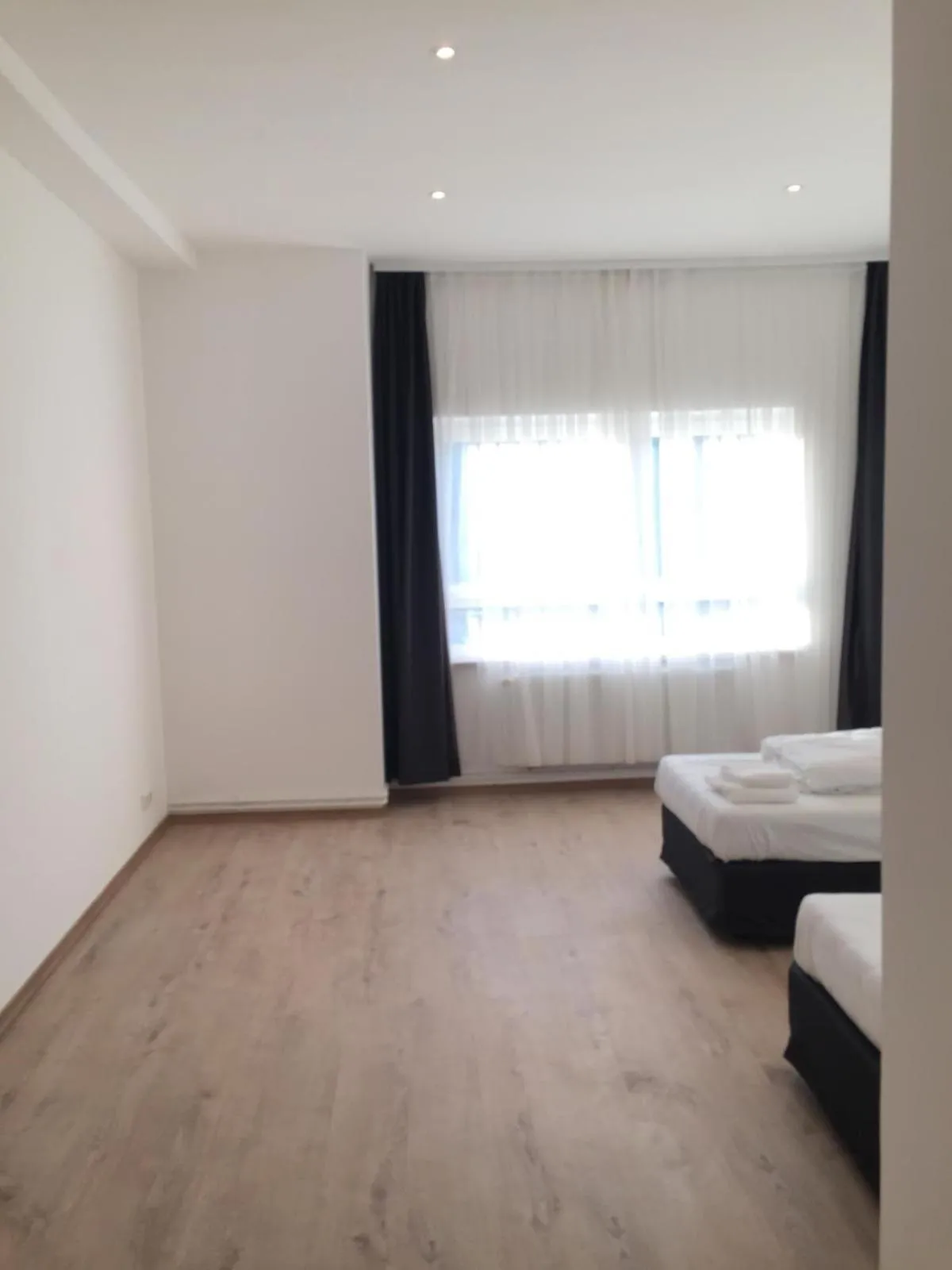 Photo of the whole room, Bed in Pension Dreilinden Hannover GmbH