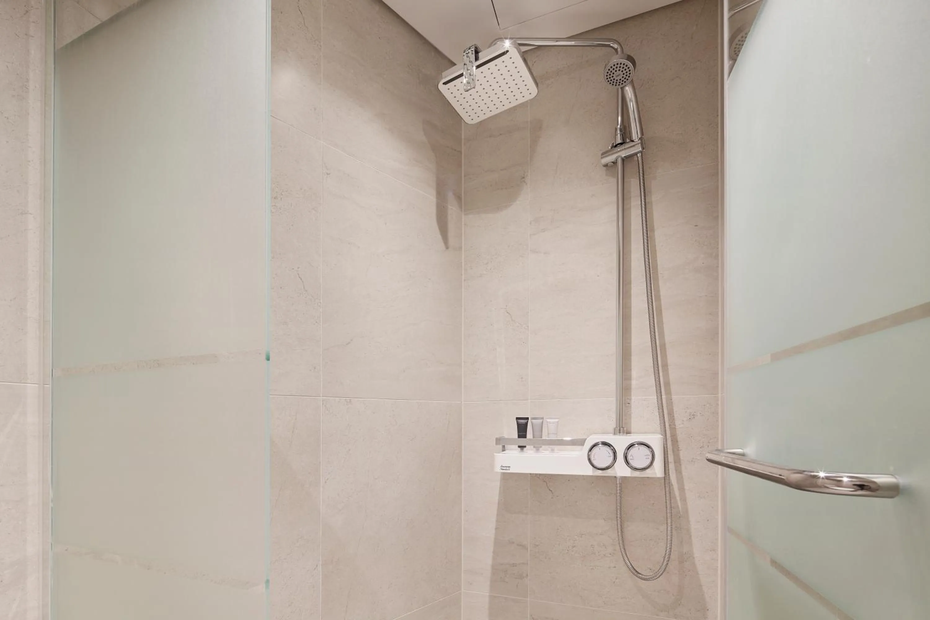 Bathroom in Ramada Encore by Wyndham Gimpo Han River Hotel