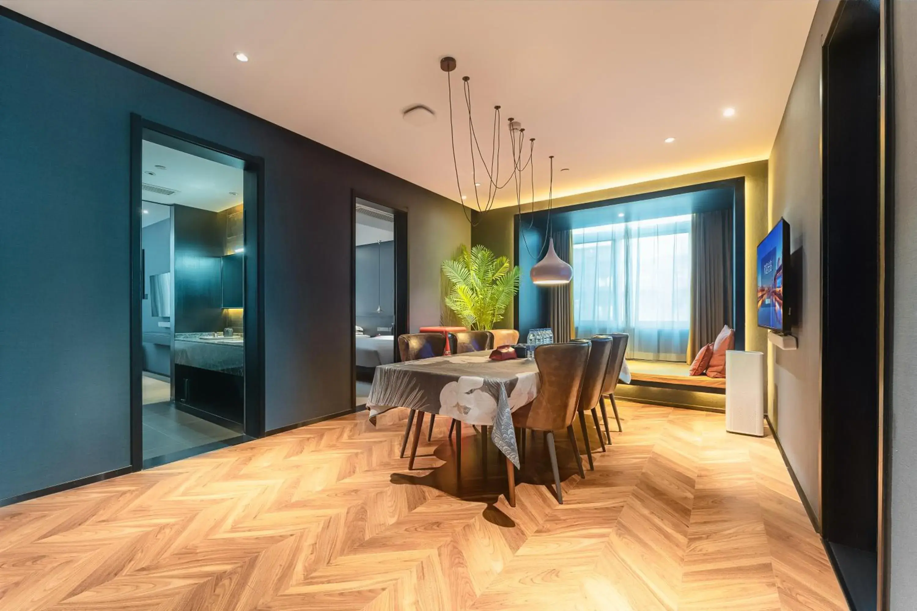 Three-Bedroom Tatami Suite with Two King Beds and Two Queen Beds in HeSu DESIGNER Hotel & Suites - Xi'an Drum Tower & YONGNING Gate Branch Three-Bedroom Tatami Suite with Two King Beds and Two Queen Beds in HeSu DESIGNER Hotel & Suites - Xi'an Drum Tower & YONGNING Gate Branch