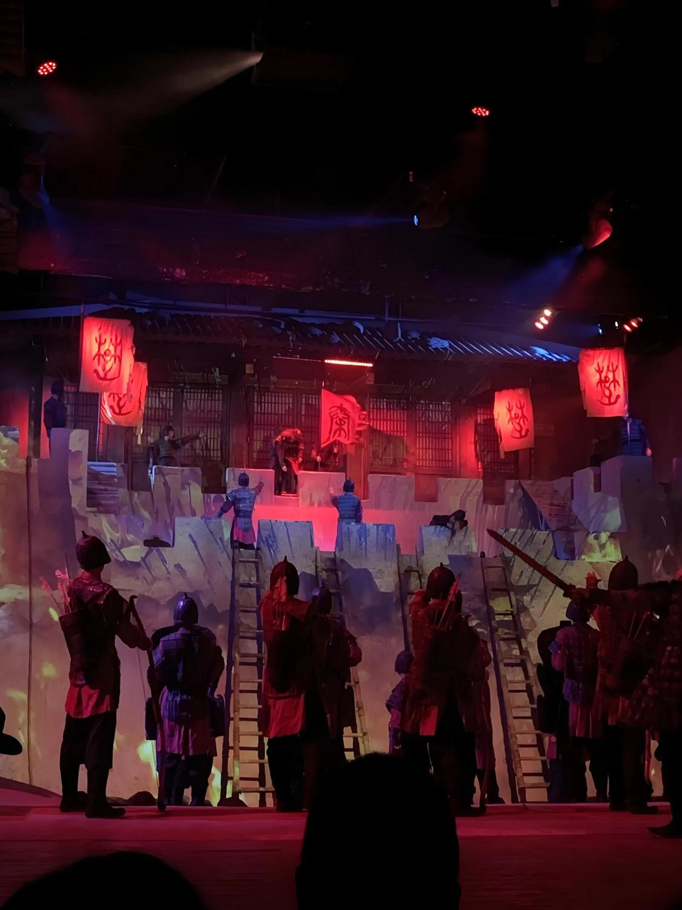 HeSu Hidden Art Hotel & Suites -Near Xi'an Drum Tower and Yongning Gate -Free Laundry Luggage Storage -Kitty Café with Freshly Ground Coffee -24H Front Desk -English Service -Exclusive Subsidies for Dumpling Banquet & Show