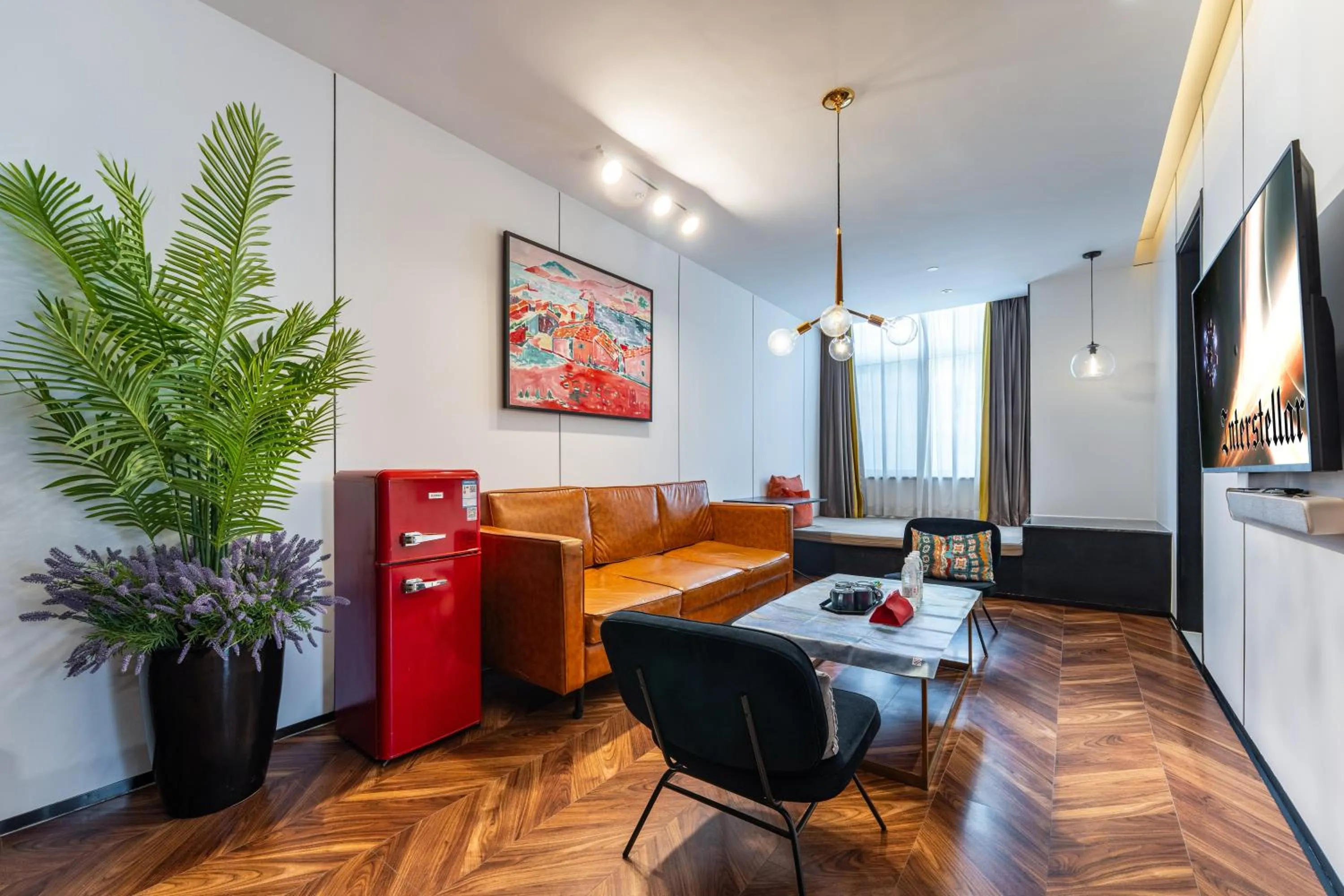 HeSu Hidden Art Hotel & Suites -Near Xi'an Drum Tower and Yongning Gate -Free Laundry Luggage Storage -Kitty Café with Freshly Ground Coffee -24H Front Desk -English Service -Exclusive Subsidies for Dumpling Banquet & Show