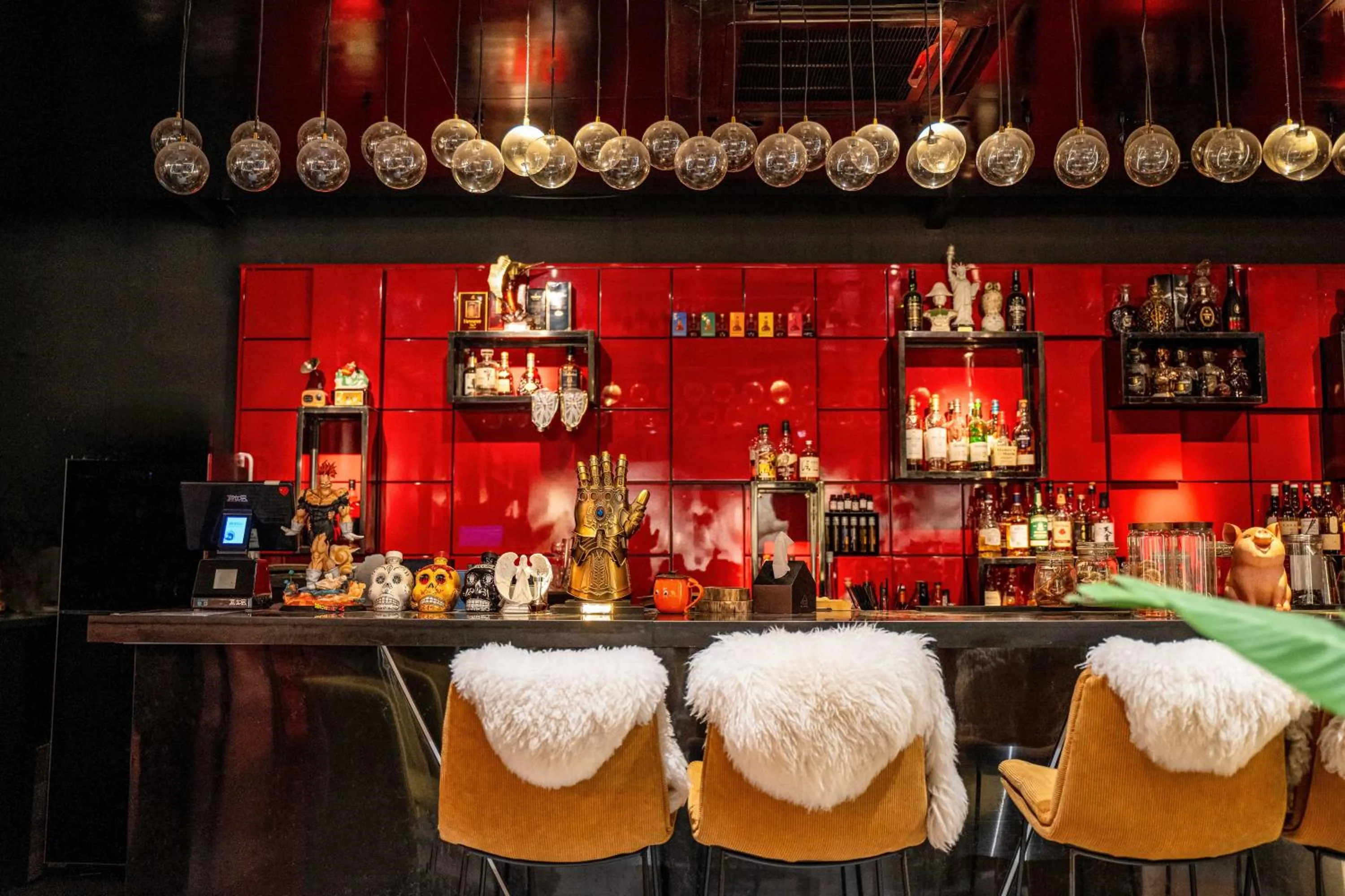 HeSu Hidden Art Hotel & Suites -Near Xi'an Drum Tower and Yongning Gate -Free Laundry Luggage Storage -Kitty Café with Freshly Ground Coffee -24H Front Desk -English Service -Exclusive Subsidies for Dumpling Banquet & Show