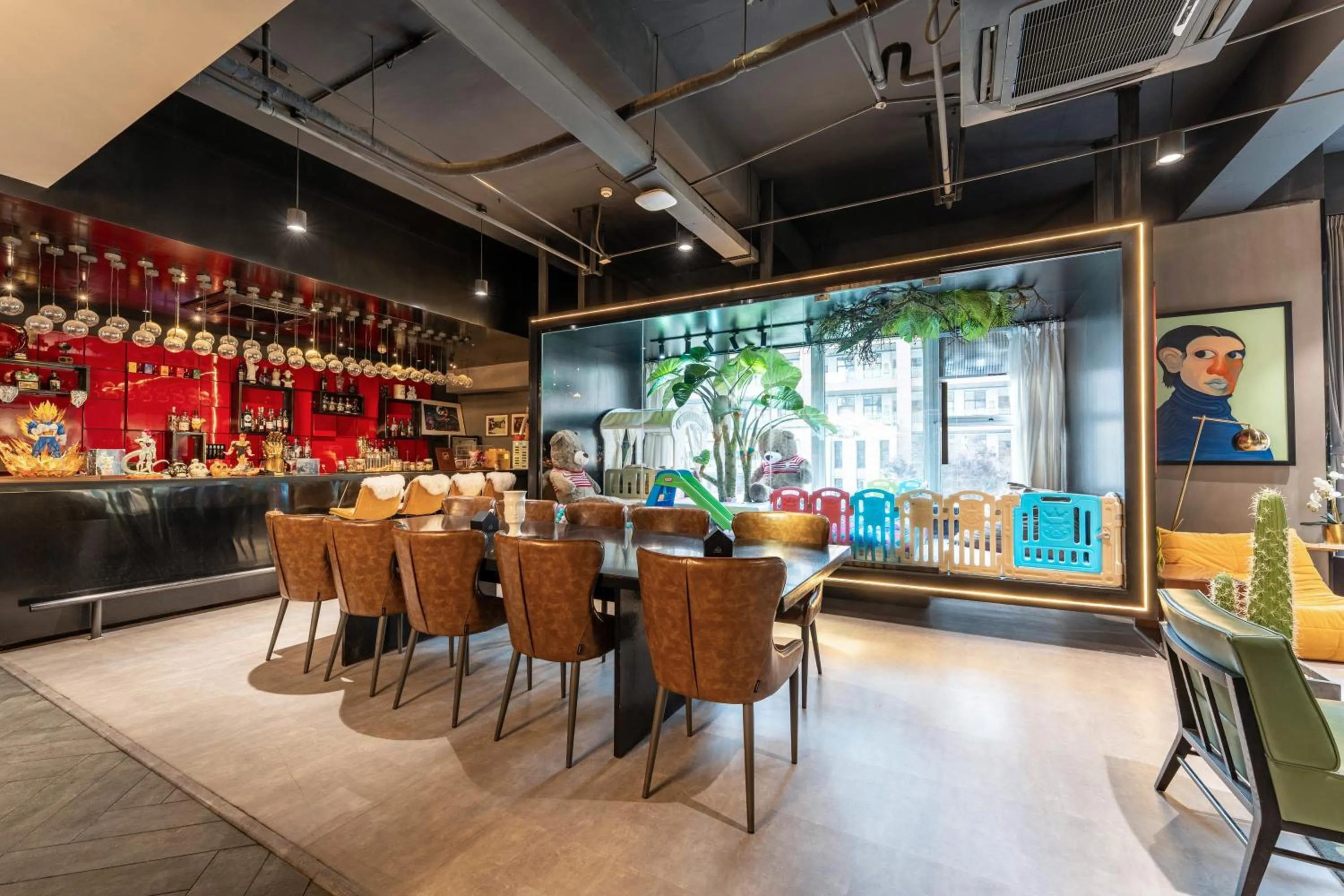 HeSu Hidden Art Hotel & Suites -Near Xi'an Drum Tower and Yongning Gate -Free Laundry Luggage Storage -Kitty Café with Freshly Ground Coffee -24H Front Desk -English Service -Exclusive Subsidies for Dumpling Banquet & Show