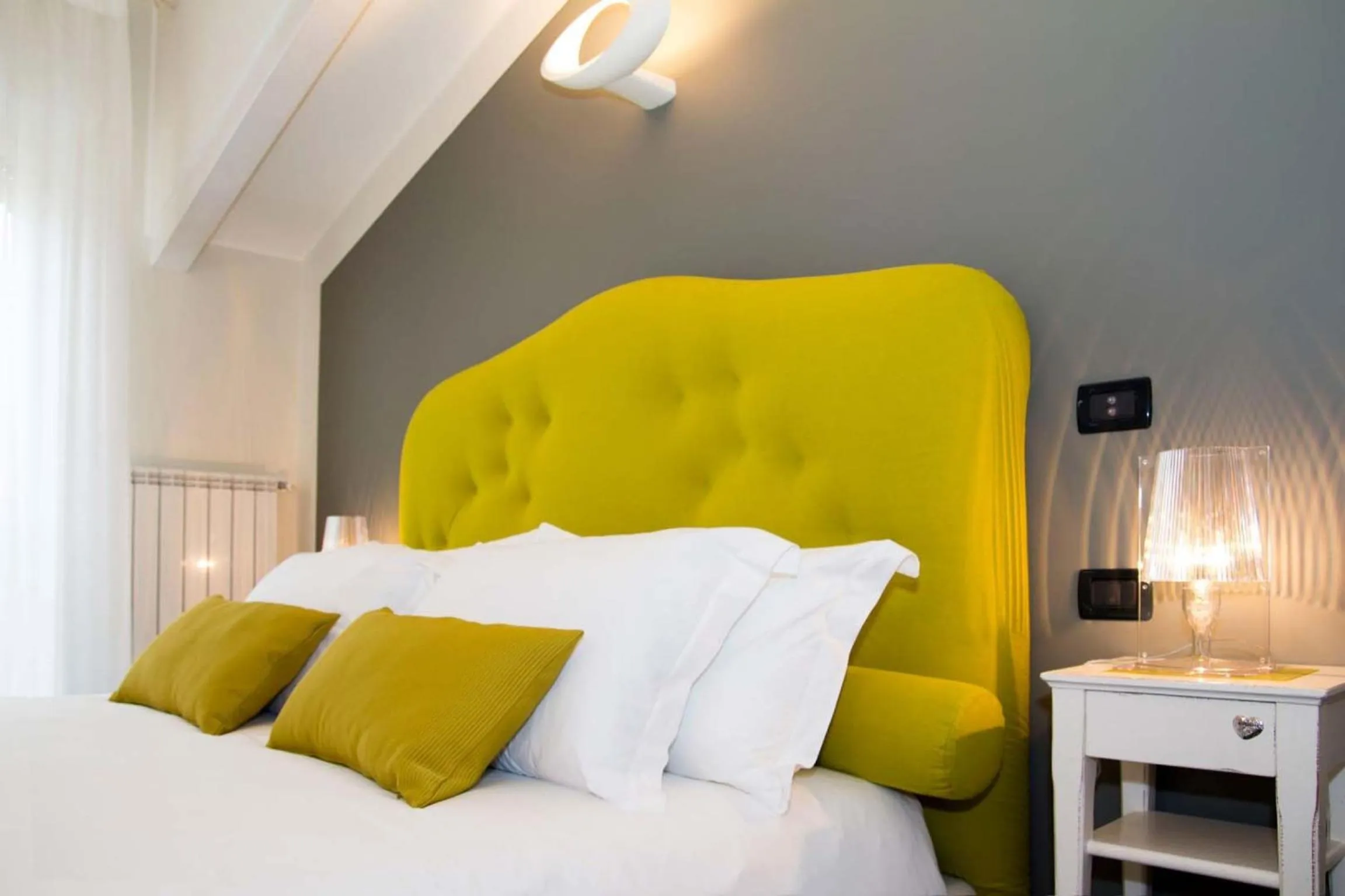 Day, Bed in Pepe's Home B&B