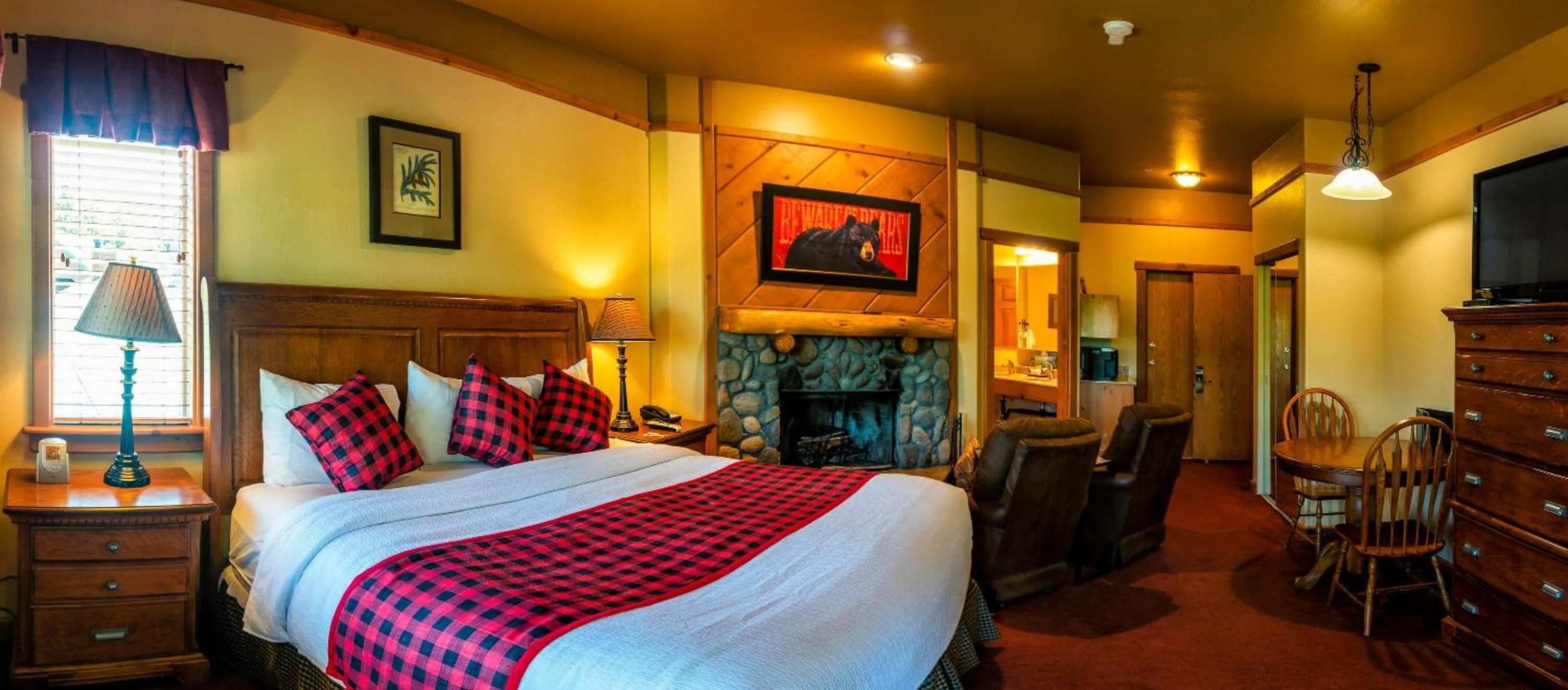 Bed in Callahan's Mountain Lodge
