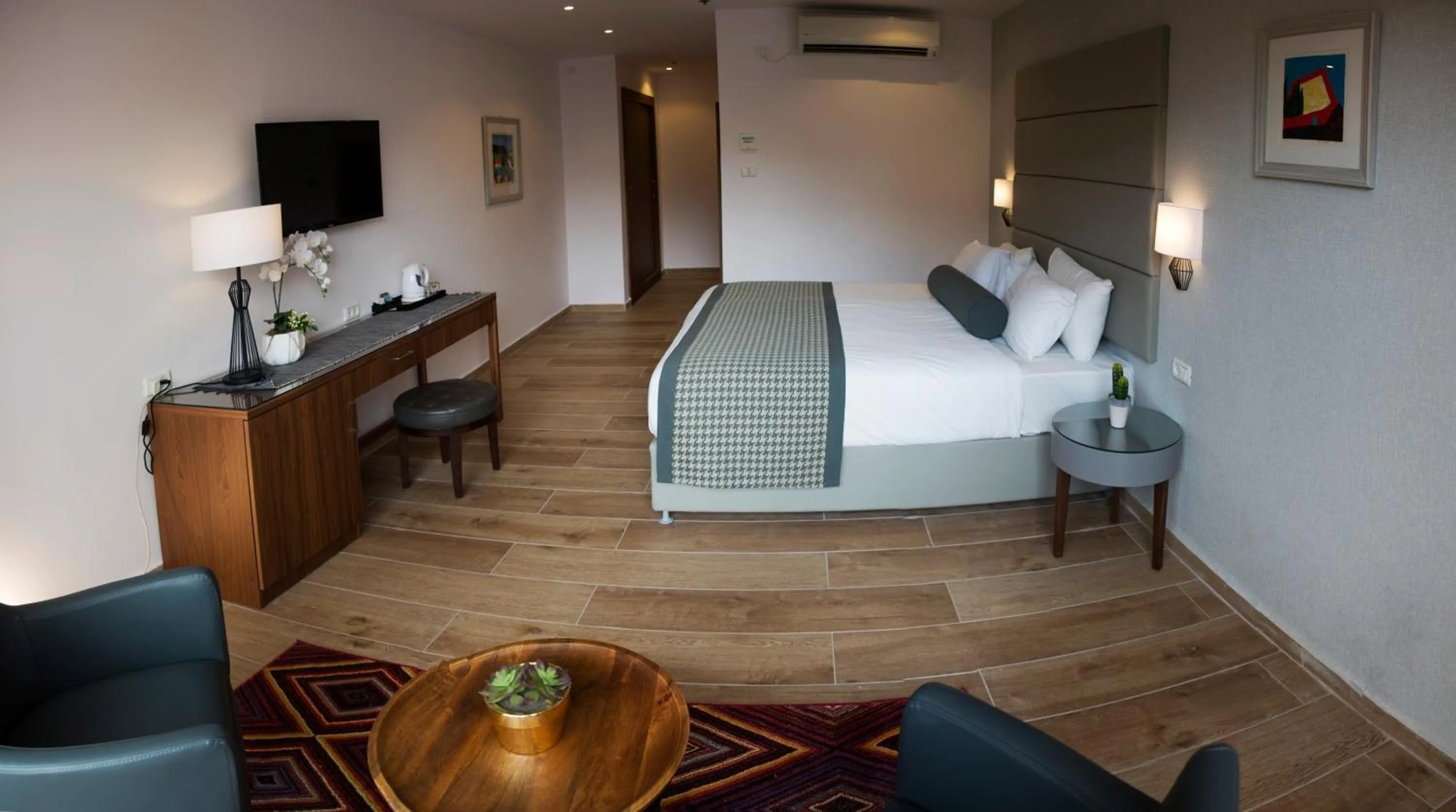 Photo of the whole room, Bed in Astoria Galilee Hotel