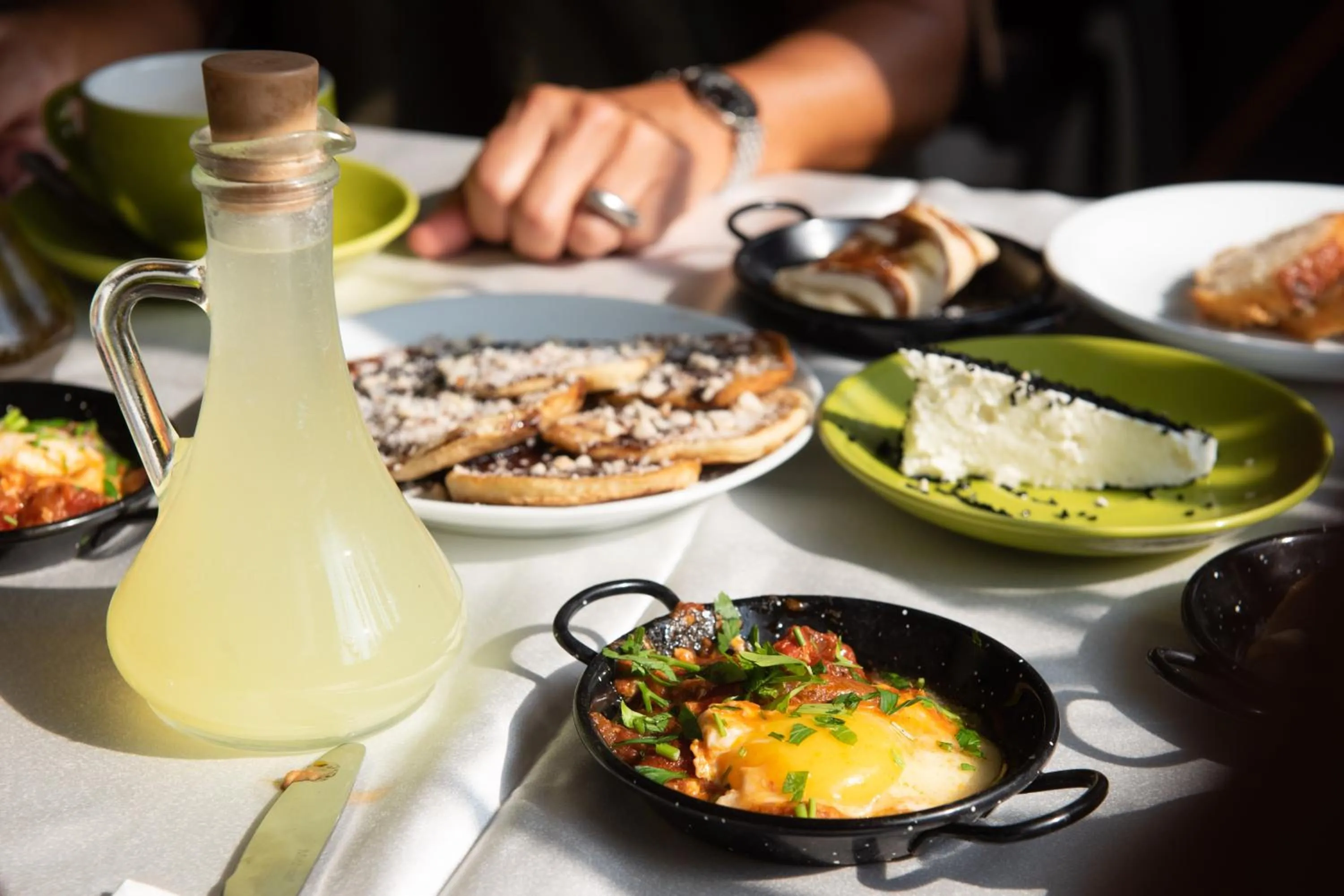 Restaurant/places to eat in Astoria Galilee Hotel