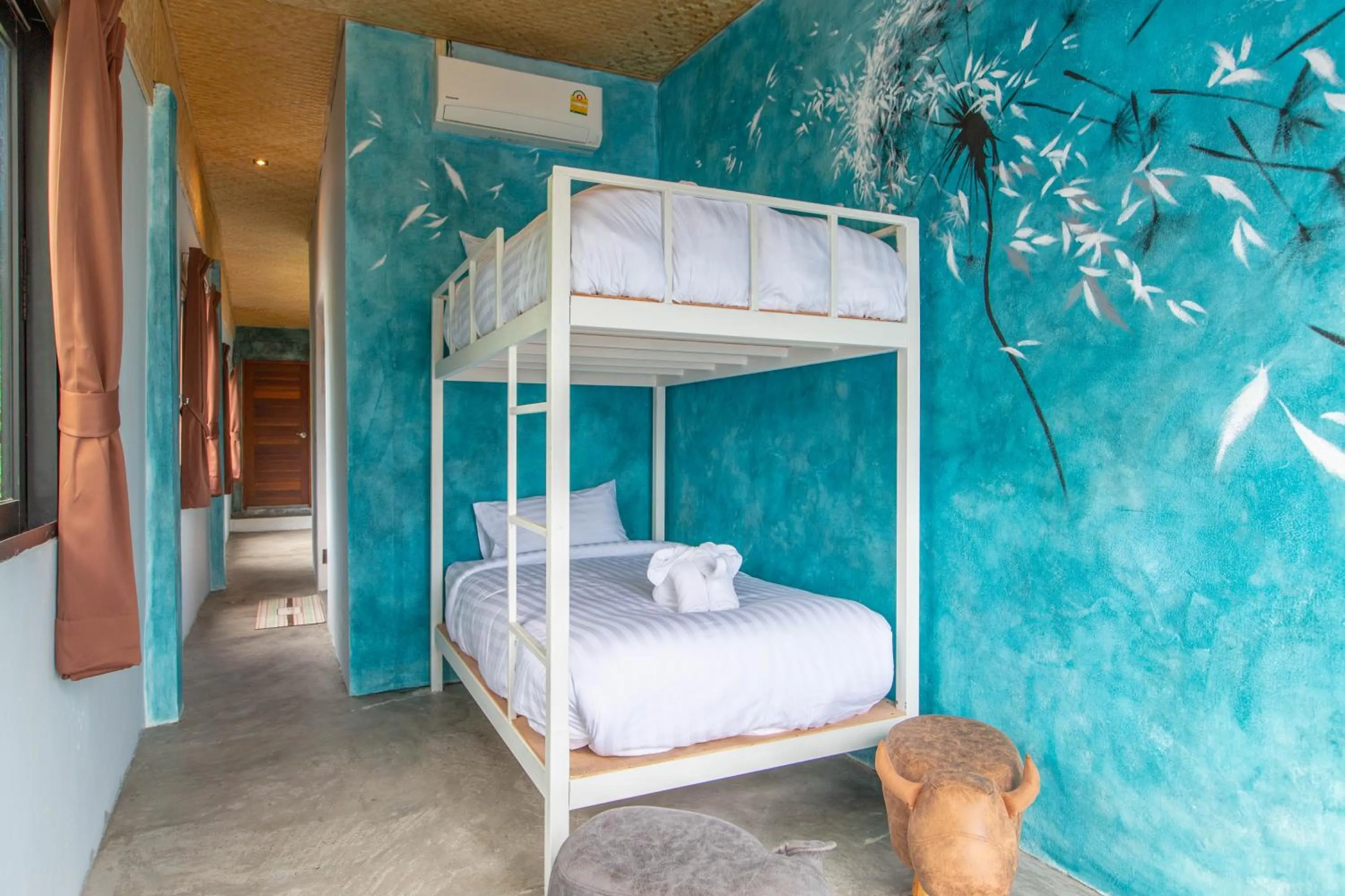 Bed in Dreamcatcher Boutique Hotel