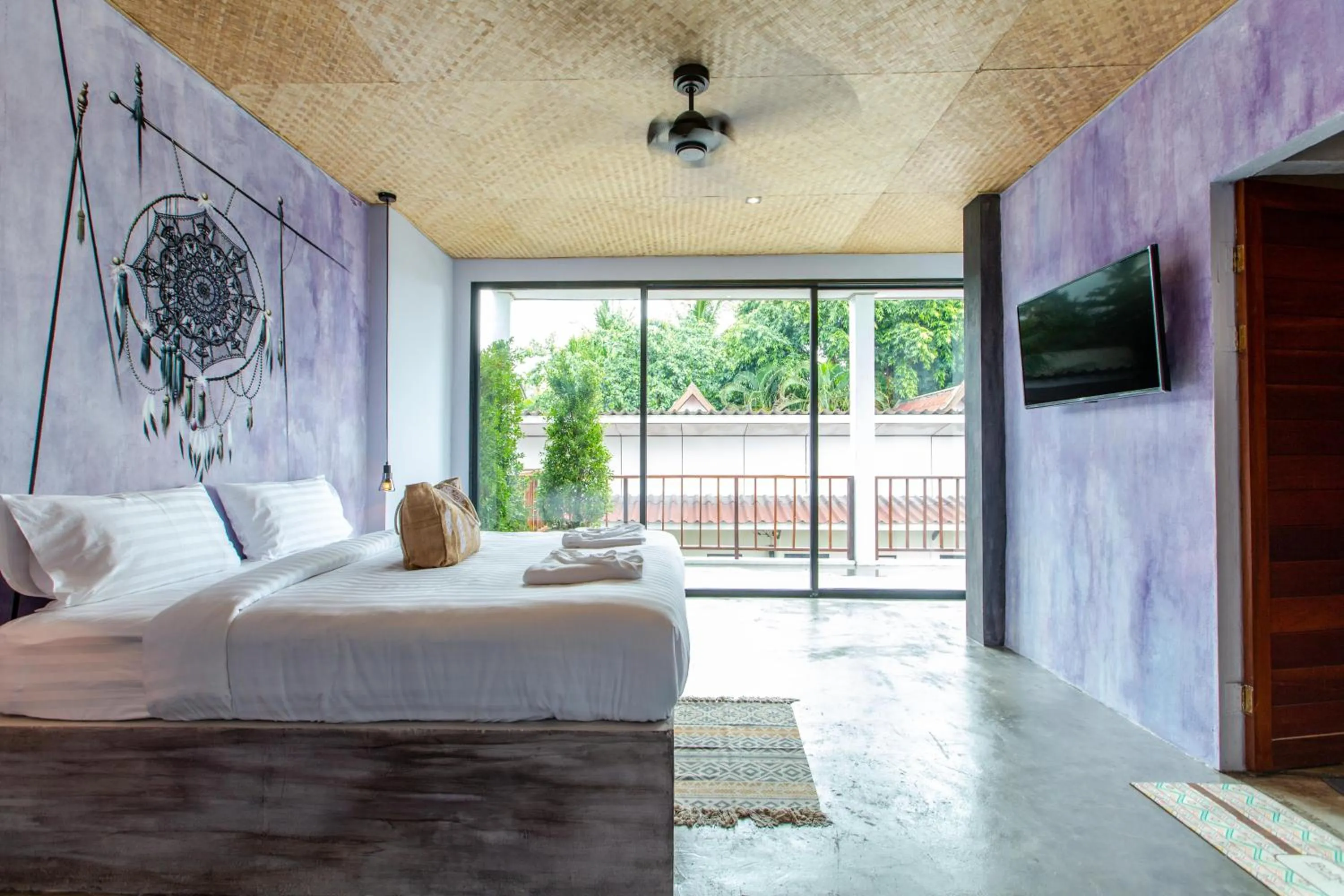 Bed in Dreamcatcher Boutique Hotel