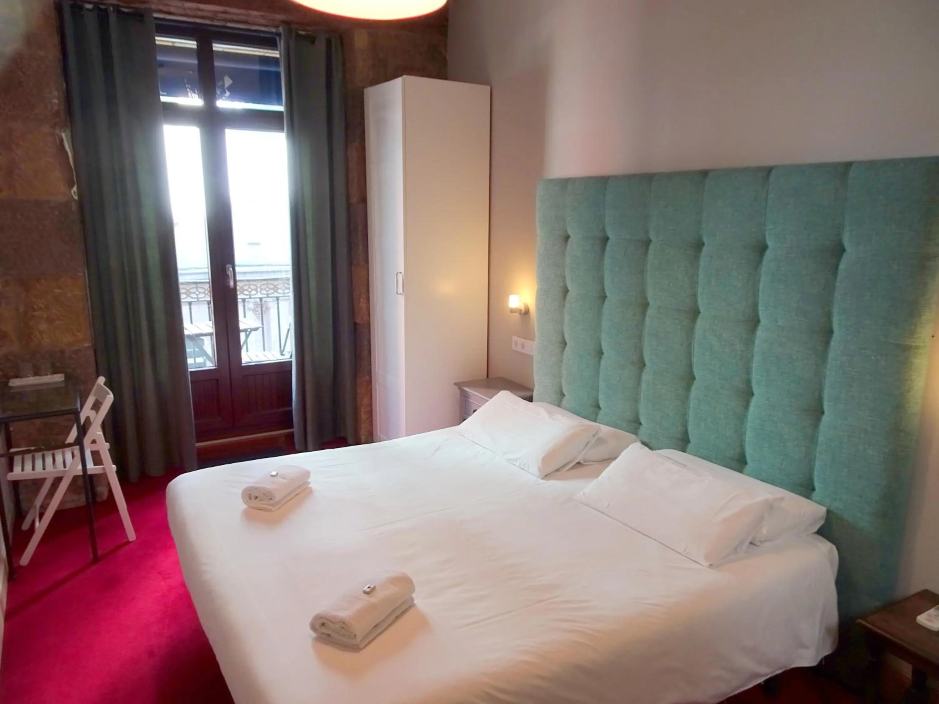Photo of the whole room, Bed in Iturrienea Ostatua