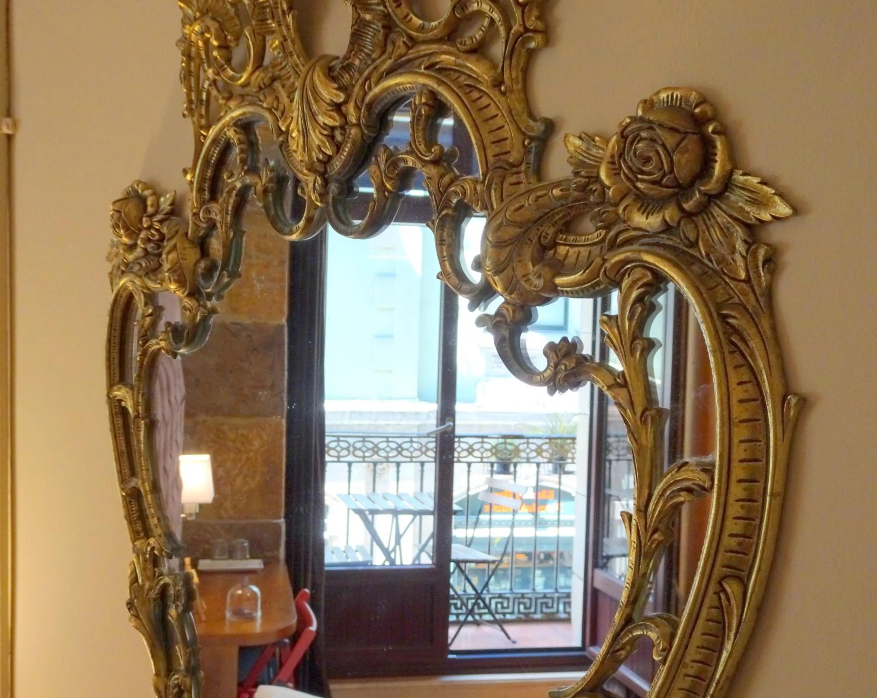 Decorative detail in Iturrienea Ostatua