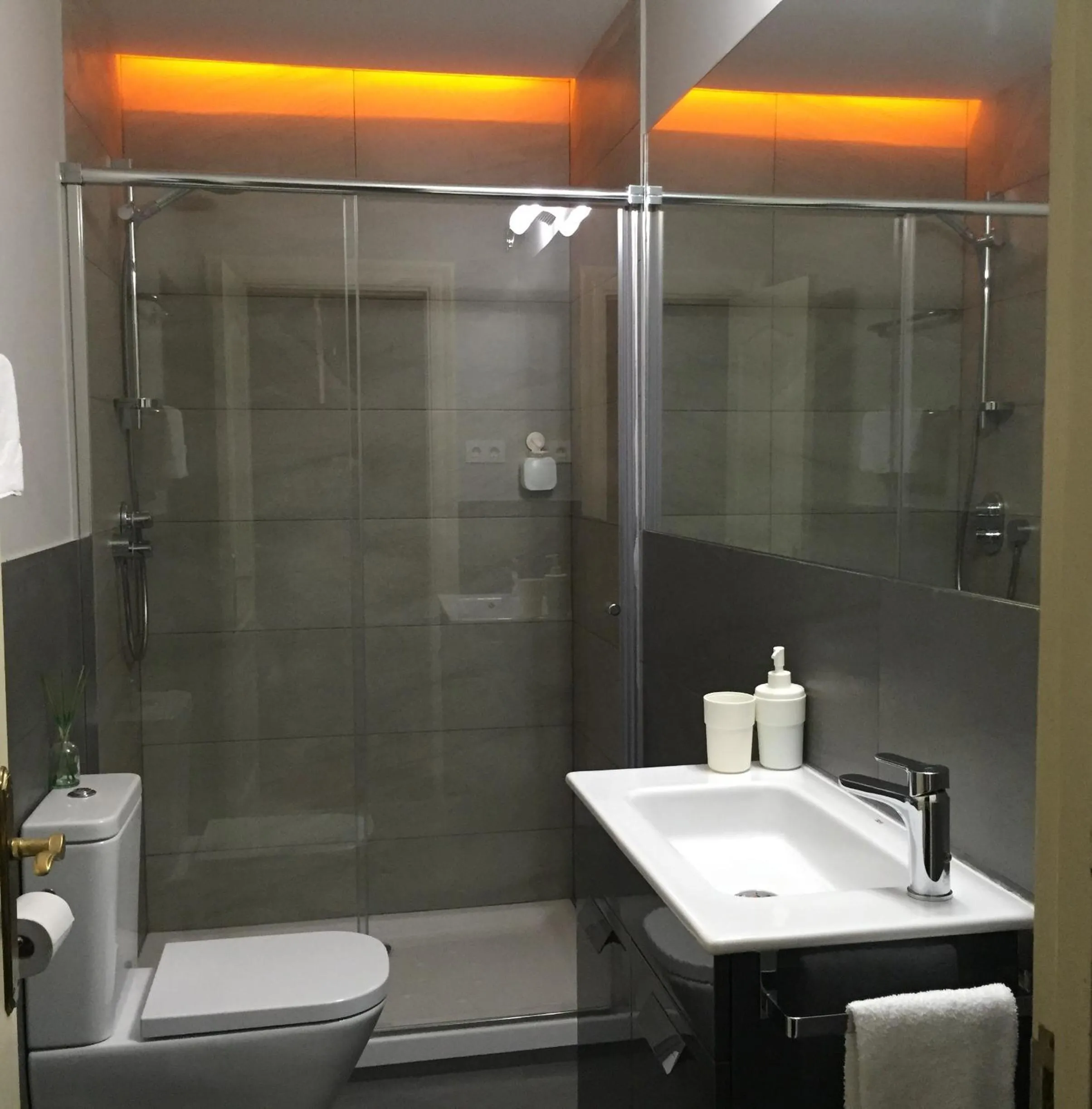 Bathroom in Iturrienea Ostatua