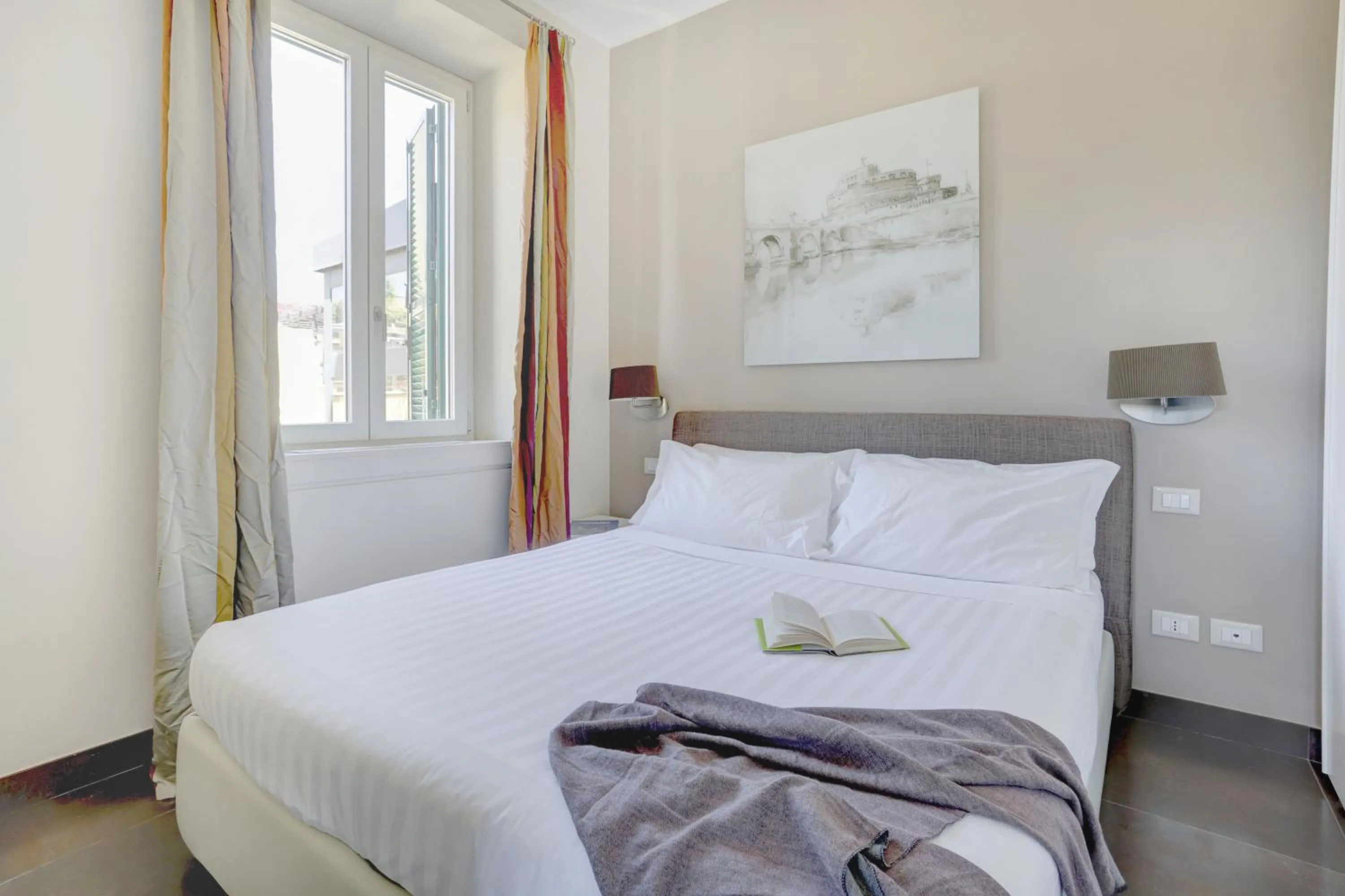 Bed in Colosseo Gardens - My Extra Home