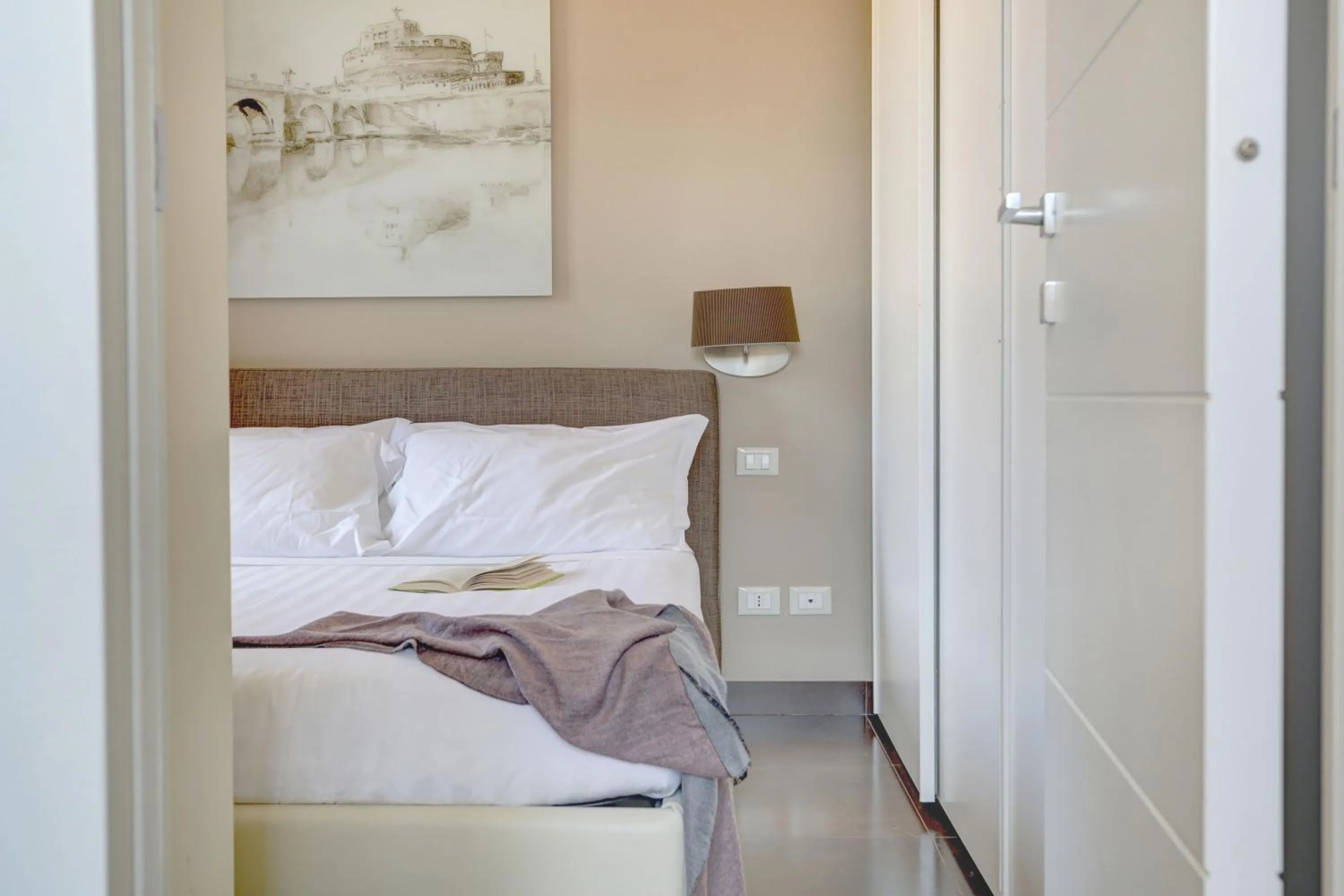 Bed in Colosseo Gardens - My Extra Home