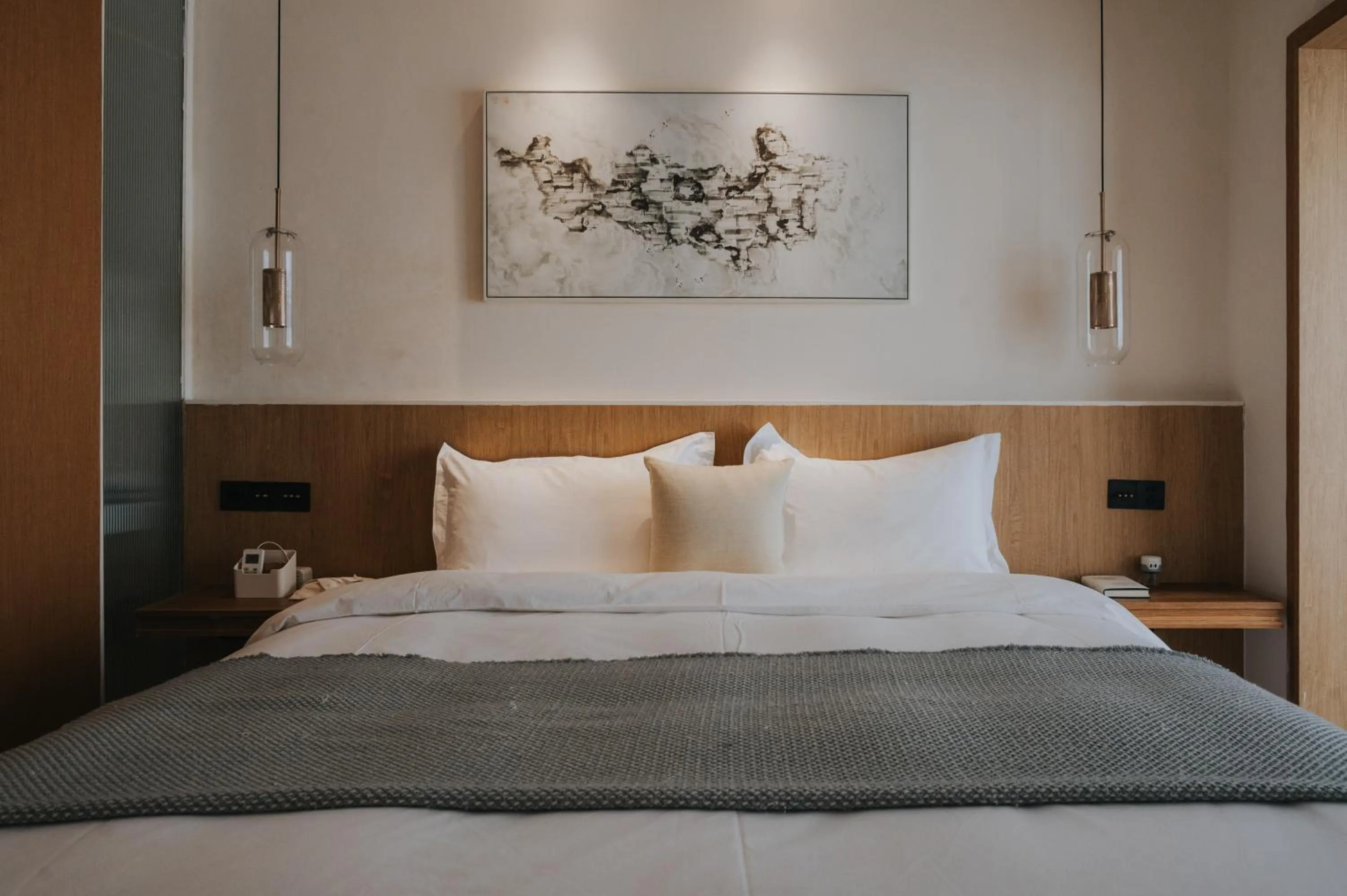 Photo of the whole room, Bed in Guilin Bonjour Boutique Hotel- Free pick up service over 3 nights