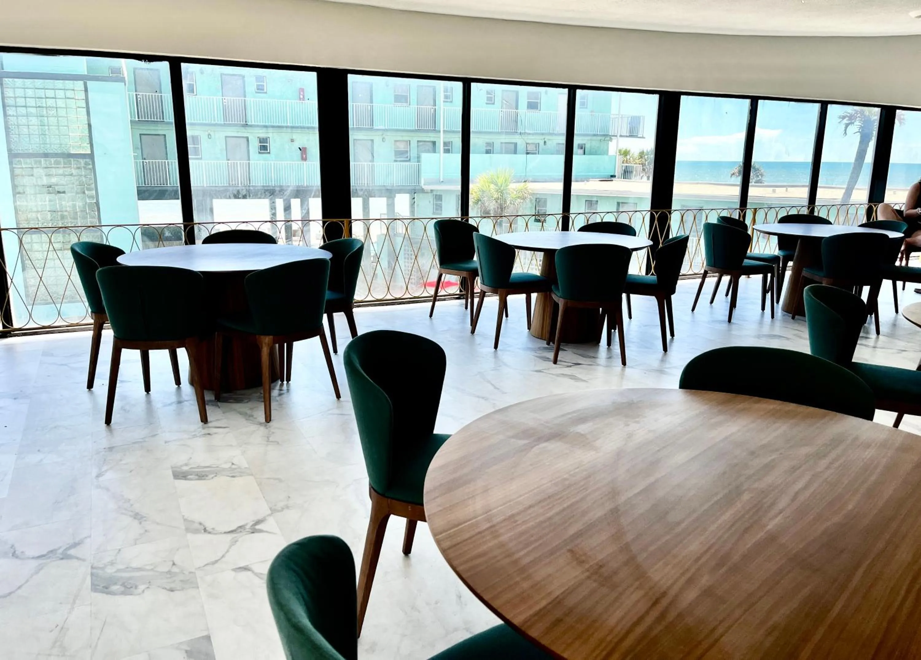 Breakfast in Makai Beach Lodge - NOT TAKING RESERVATIONS DUE TO HURRICANE DAMAGE Until Mid DEC