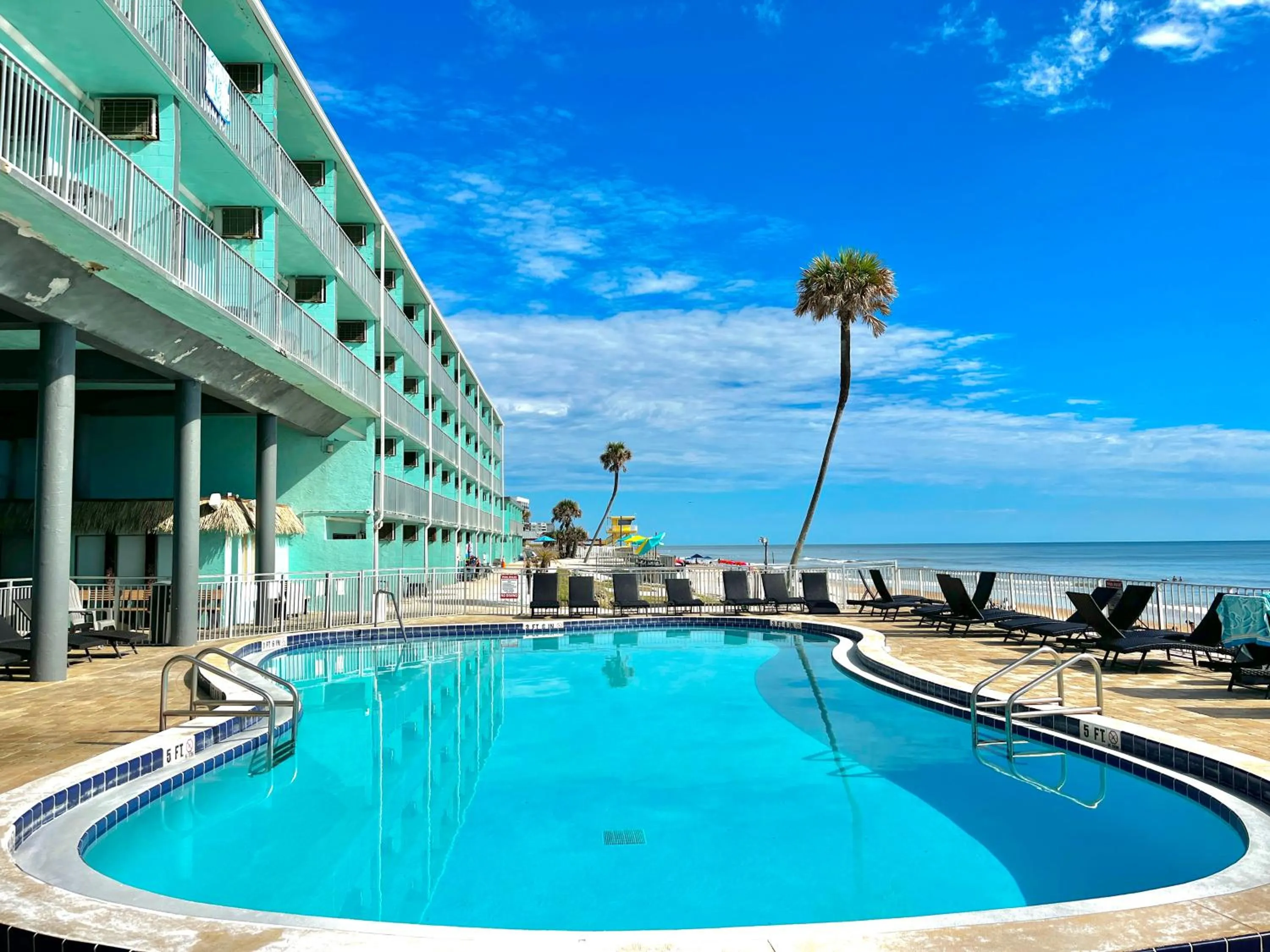 Property building in Makai Beach Lodge - NOT TAKING RESERVATIONS DUE TO HURRICANE DAMAGE Until Mid DEC