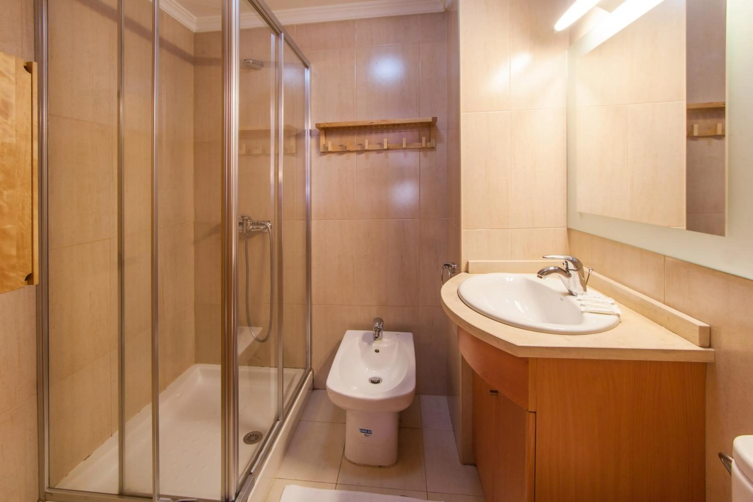 Shower in Studios Porto Solar