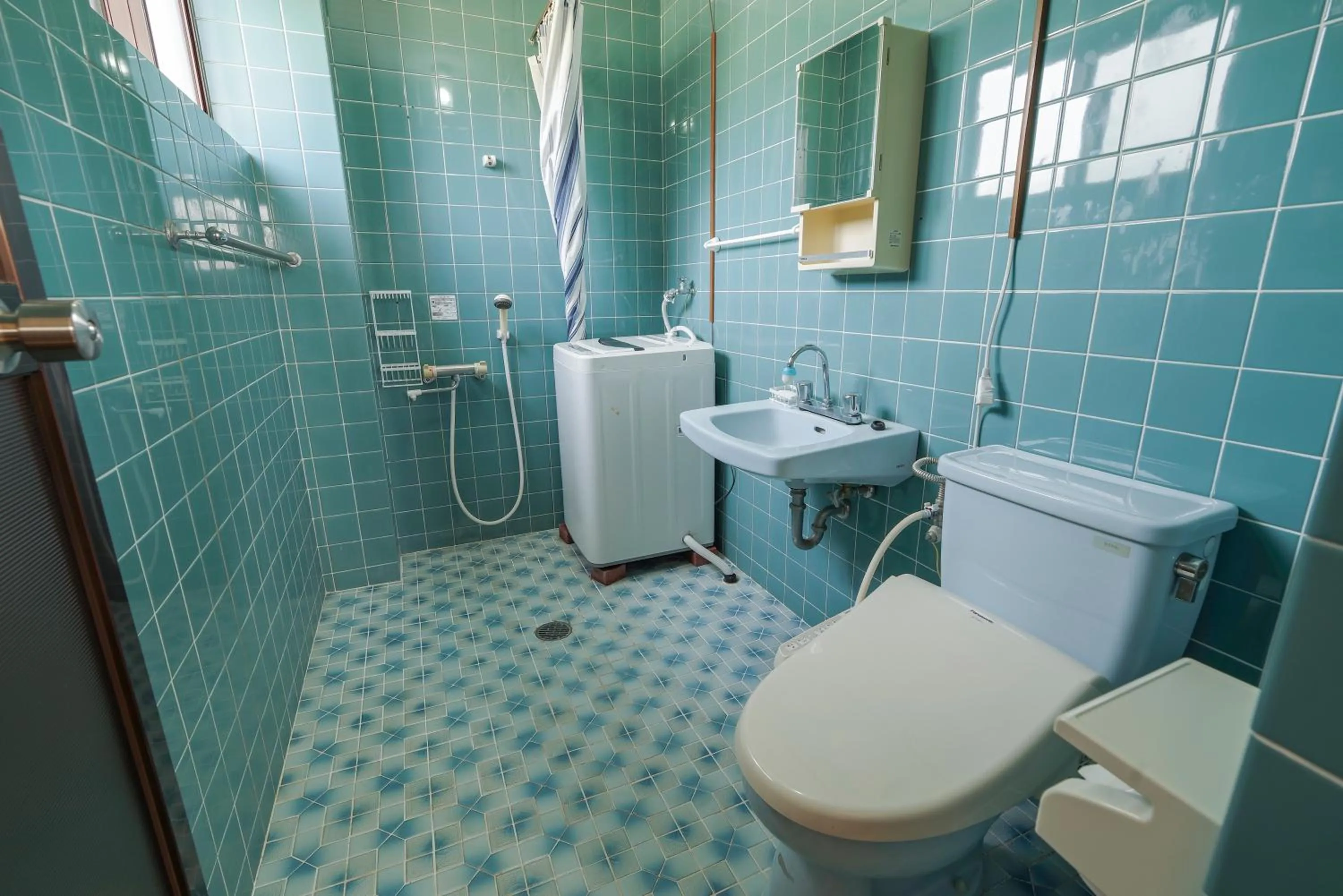 Shower in Maru House