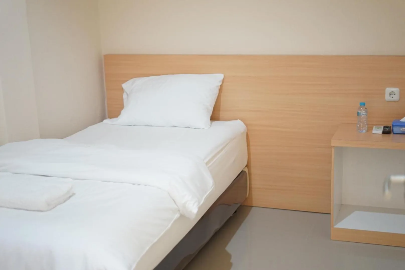 Bedroom, Bed in Gold Line Guest House