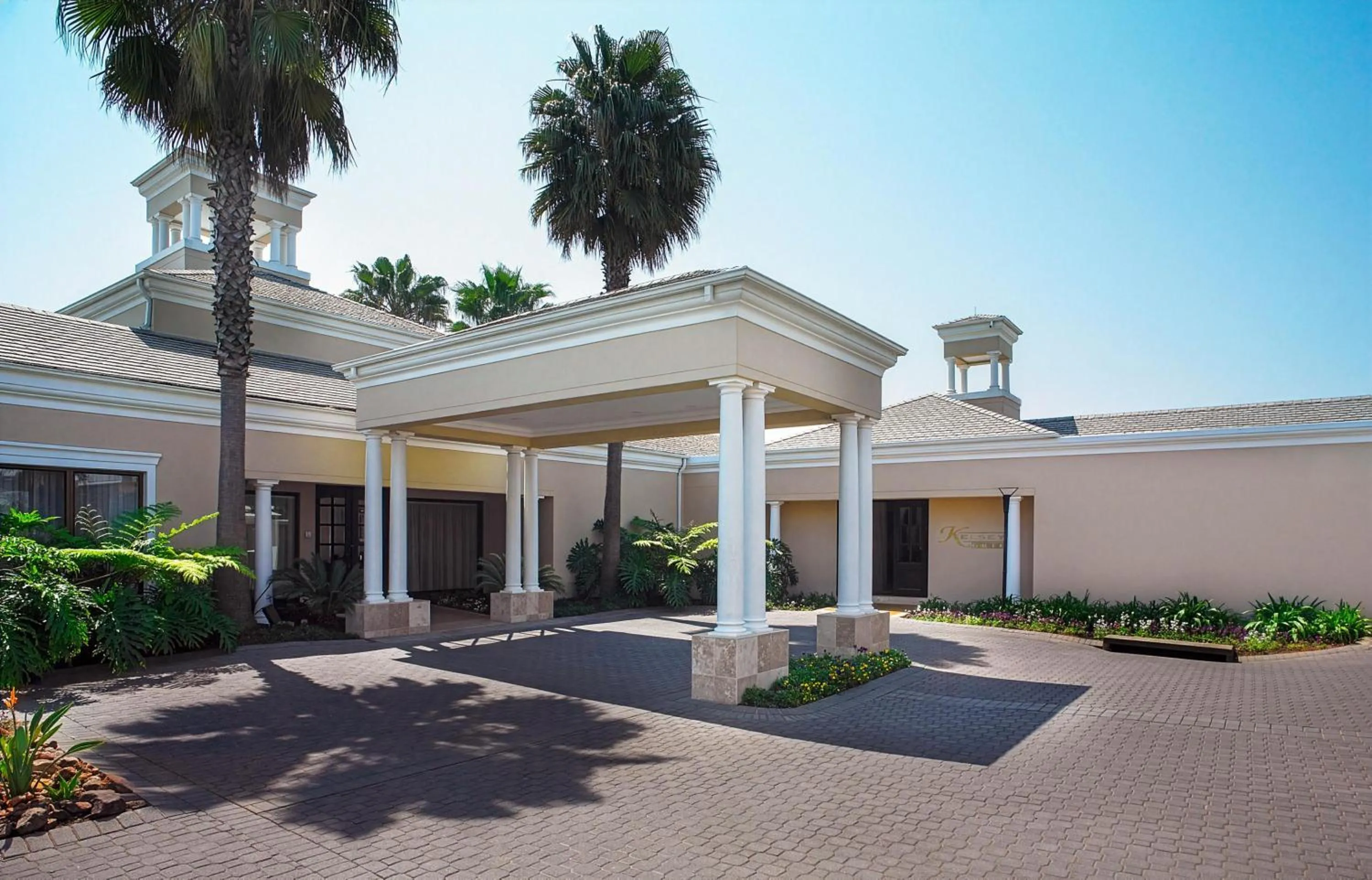 Property building in Southern Sun Katherine Street