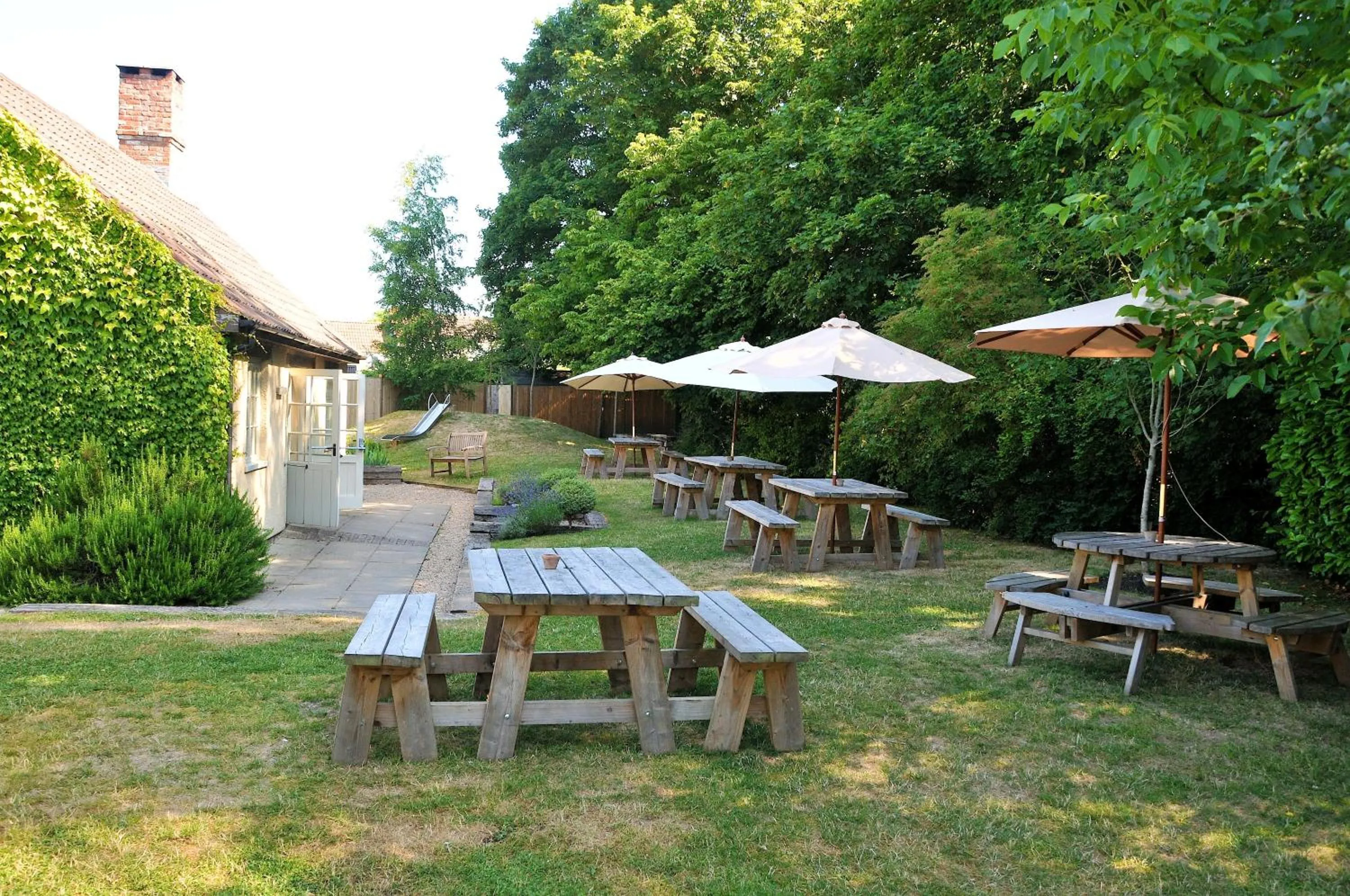 Day in The Red Lion Inn