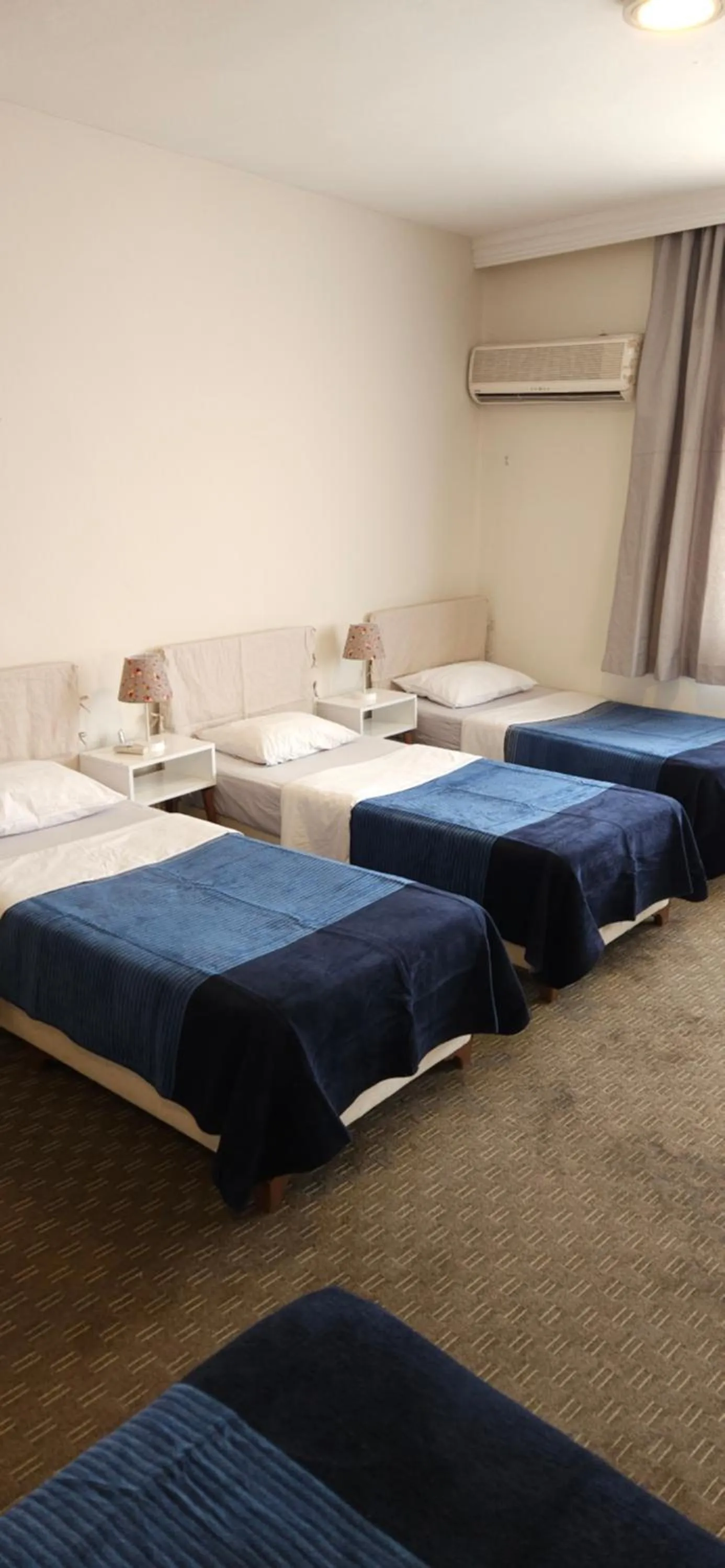 Bed in Ünver Hotel