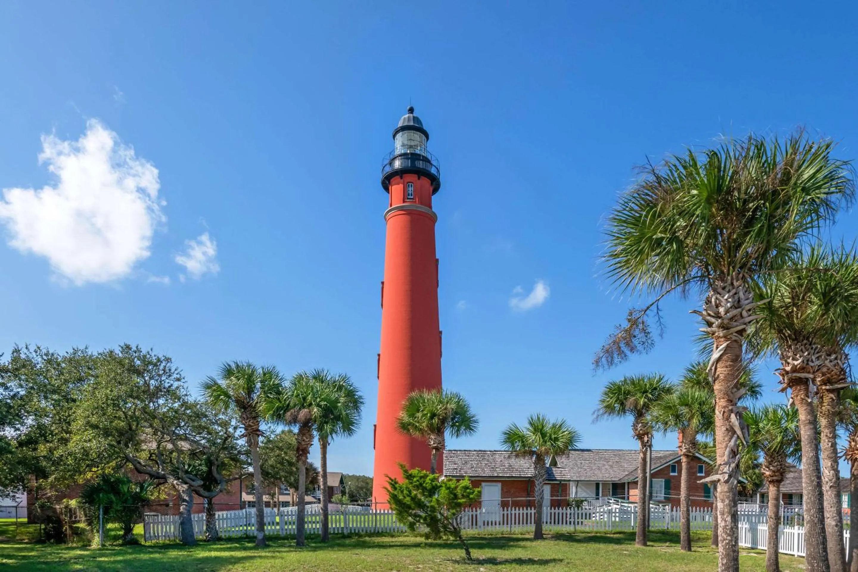 Property building in Comfort Inn & Suites Daytona Beach Oceanfront