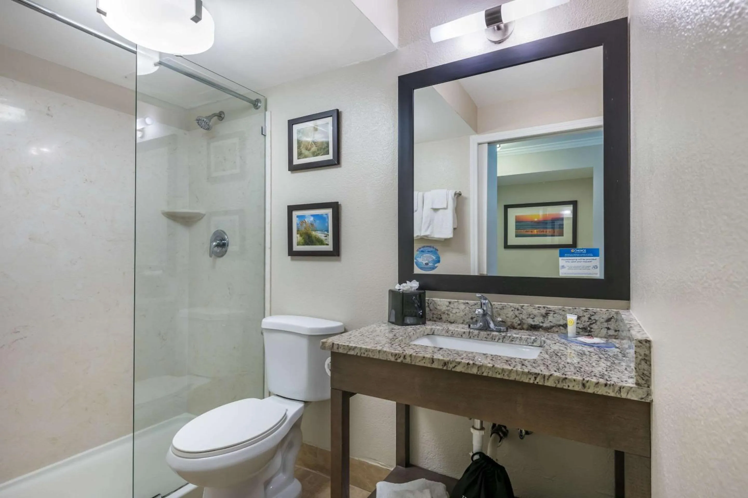 Bedroom in Comfort Inn & Suites Daytona Beach Oceanfront