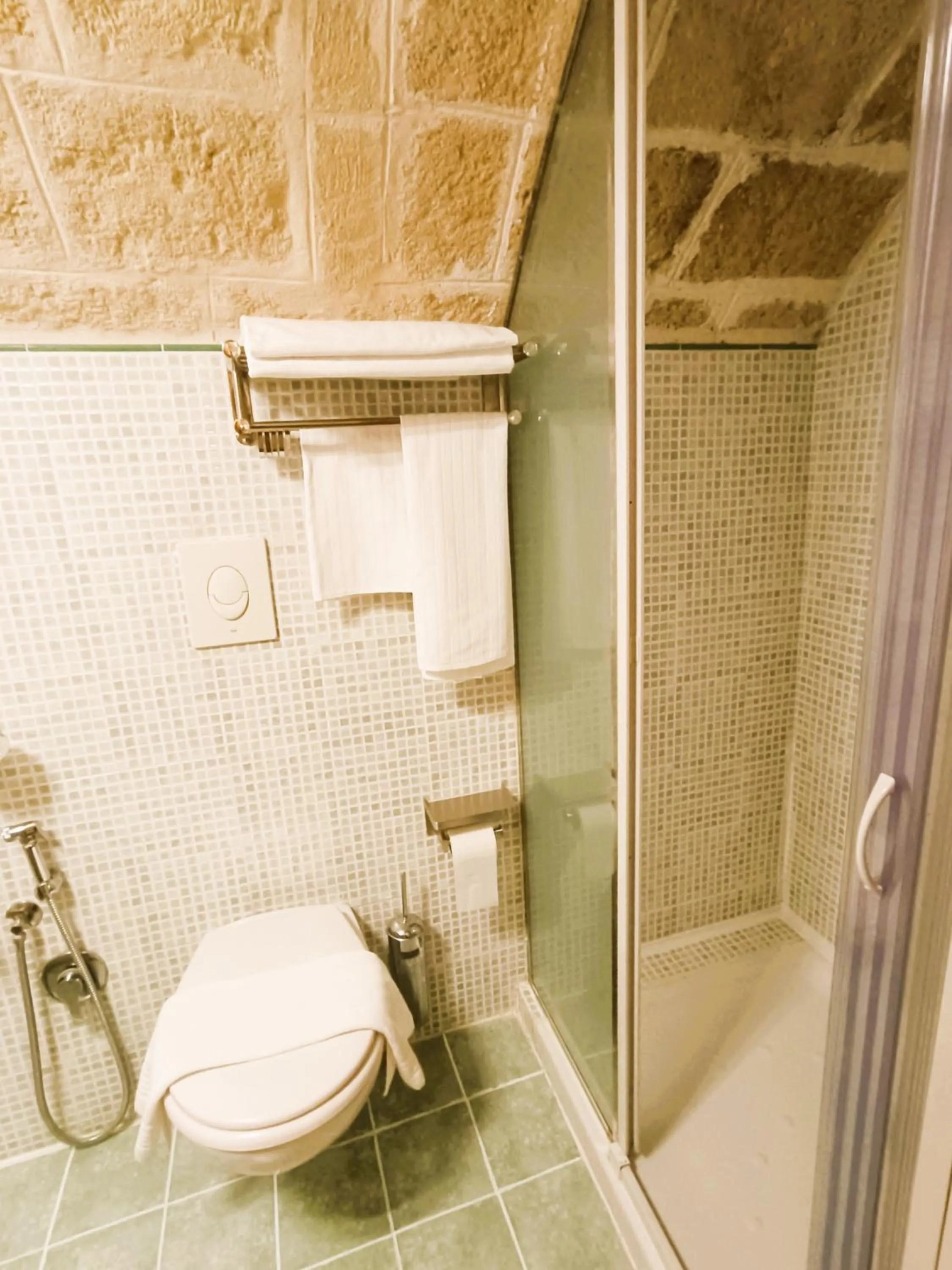 Shower in B&B Casa Cimino - Monopoli - Puglia