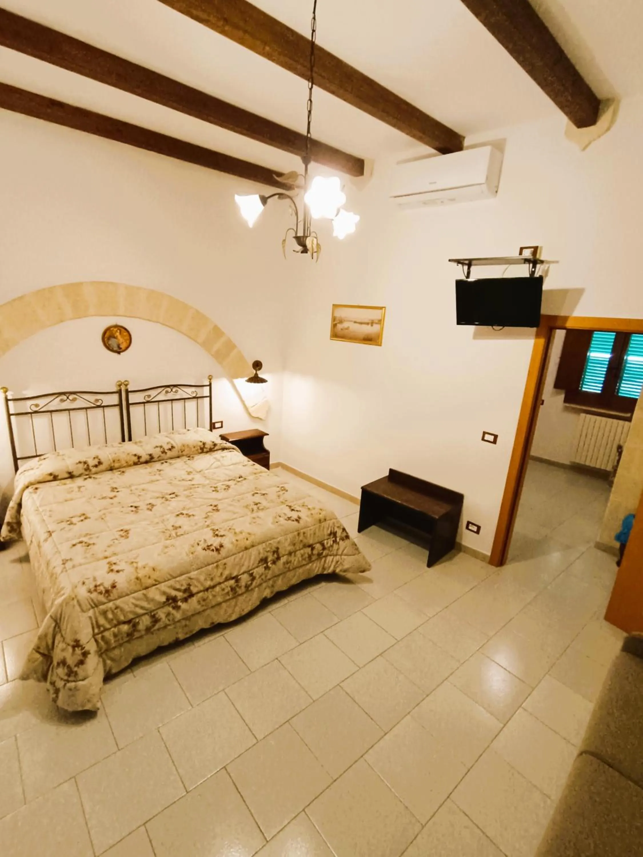 Photo of the whole room, Bed in B&B Casa Cimino - Monopoli - Puglia