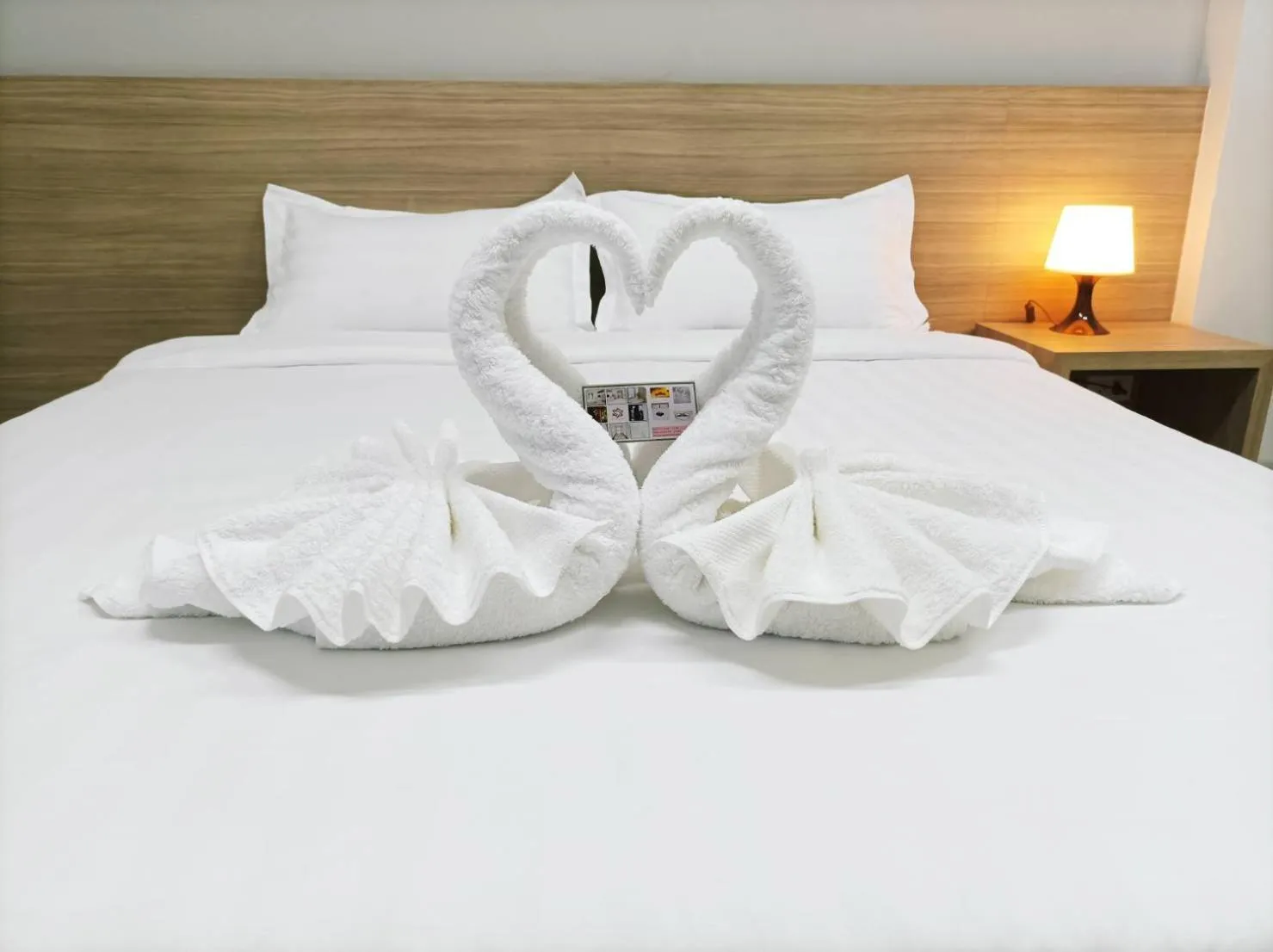 Photo of the whole room, Bed in JVAPLACE