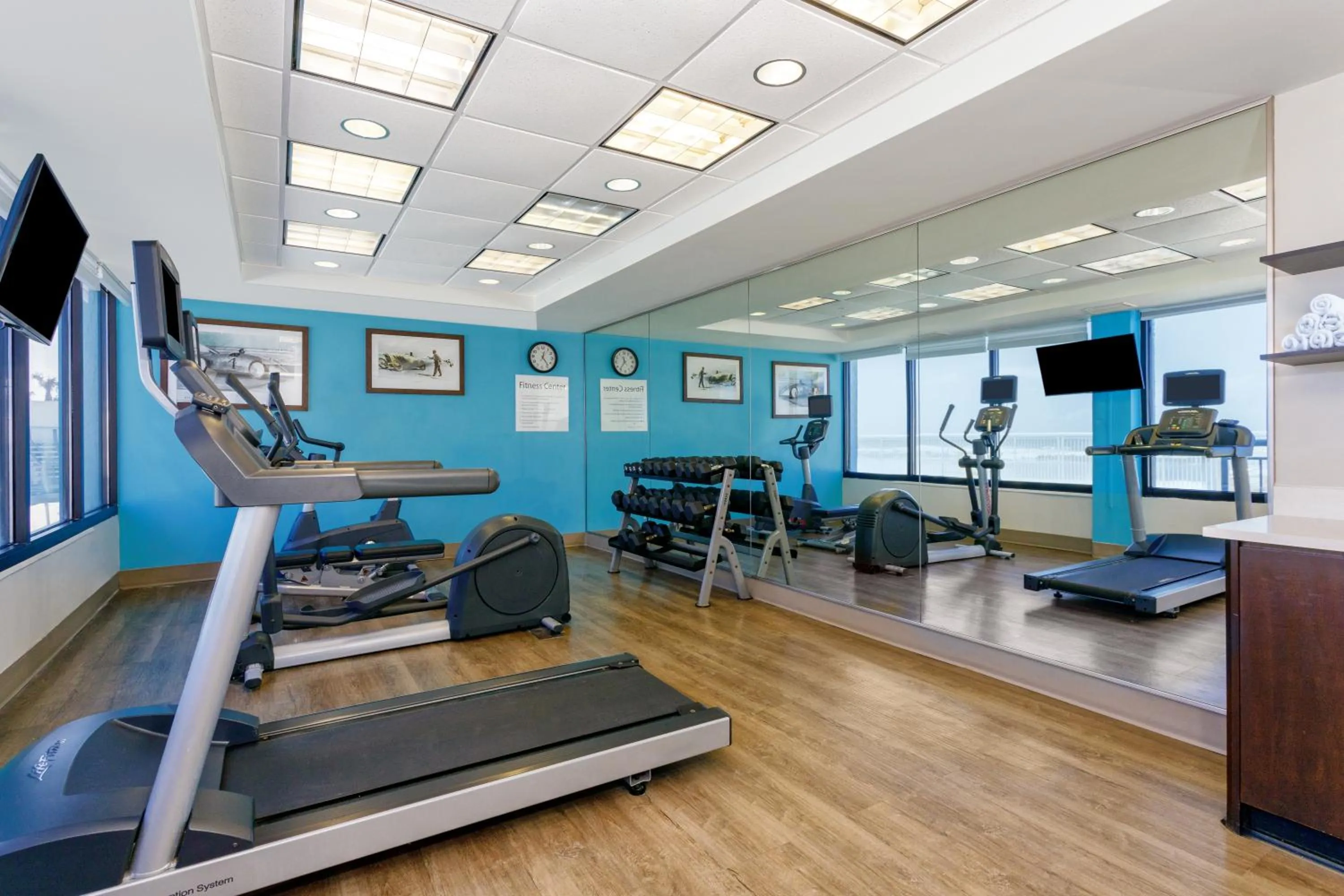 Fitness centre/facilities in Holiday Inn Express & Suites Oceanfront Daytona Beach Shores by IHG