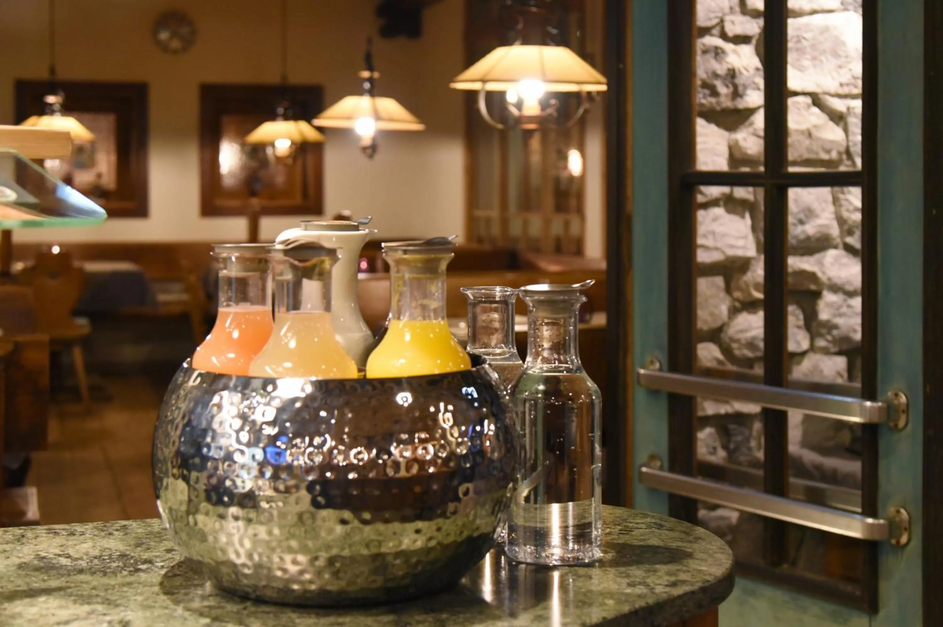 Breakfast in Venediger Lodge