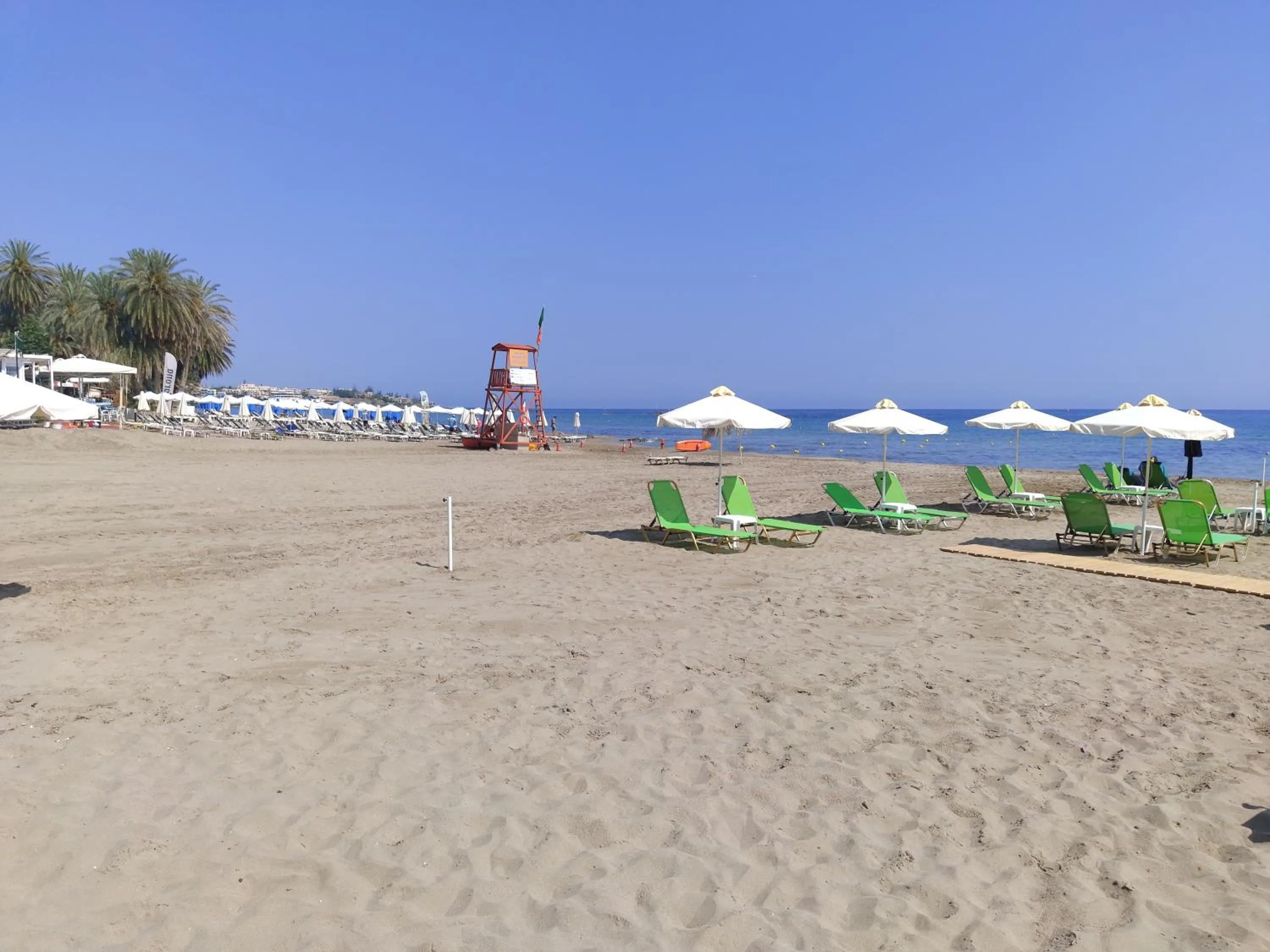 Beach in Koula Apartments