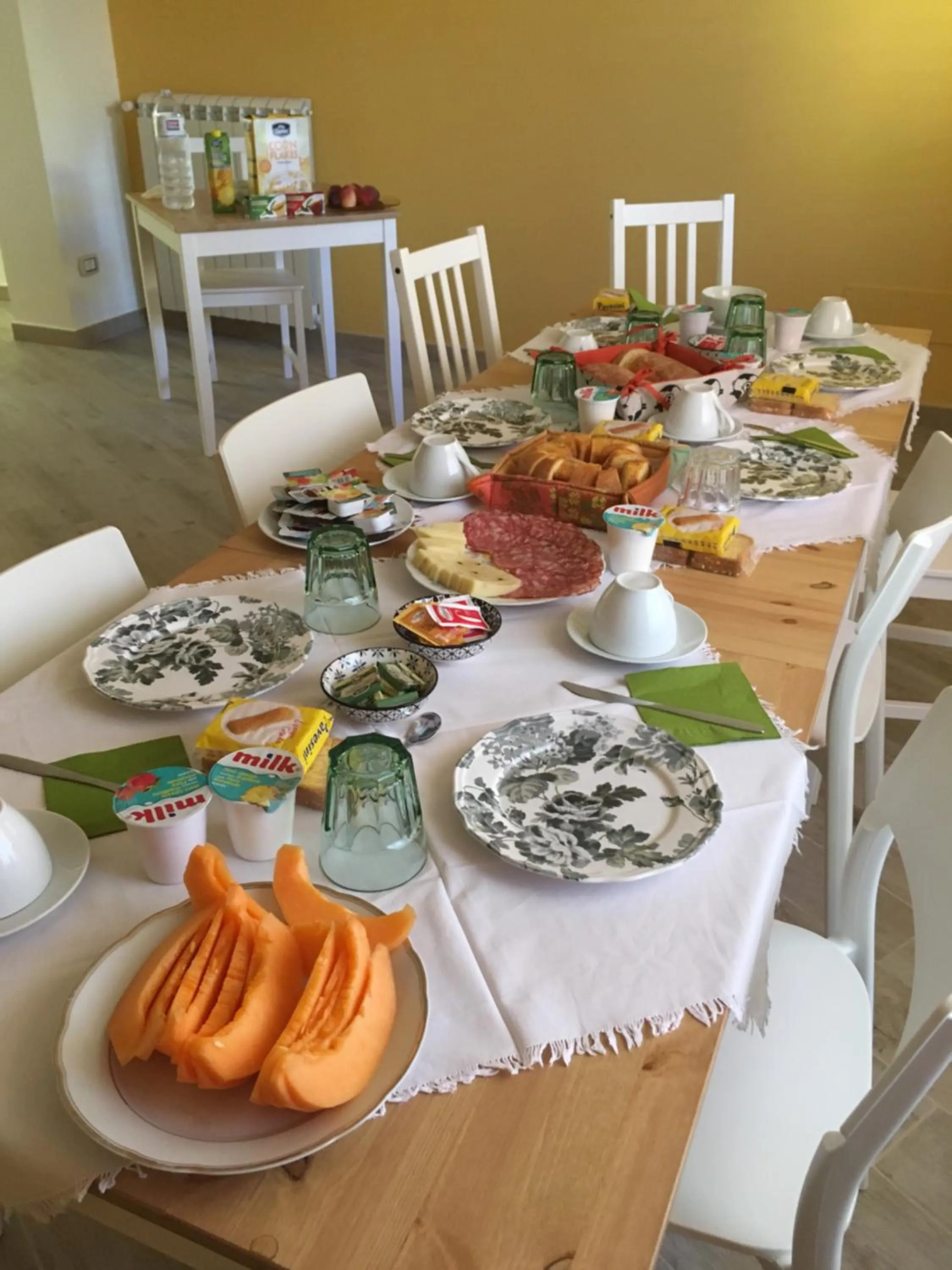 Buffet breakfast in B&B Fleurs