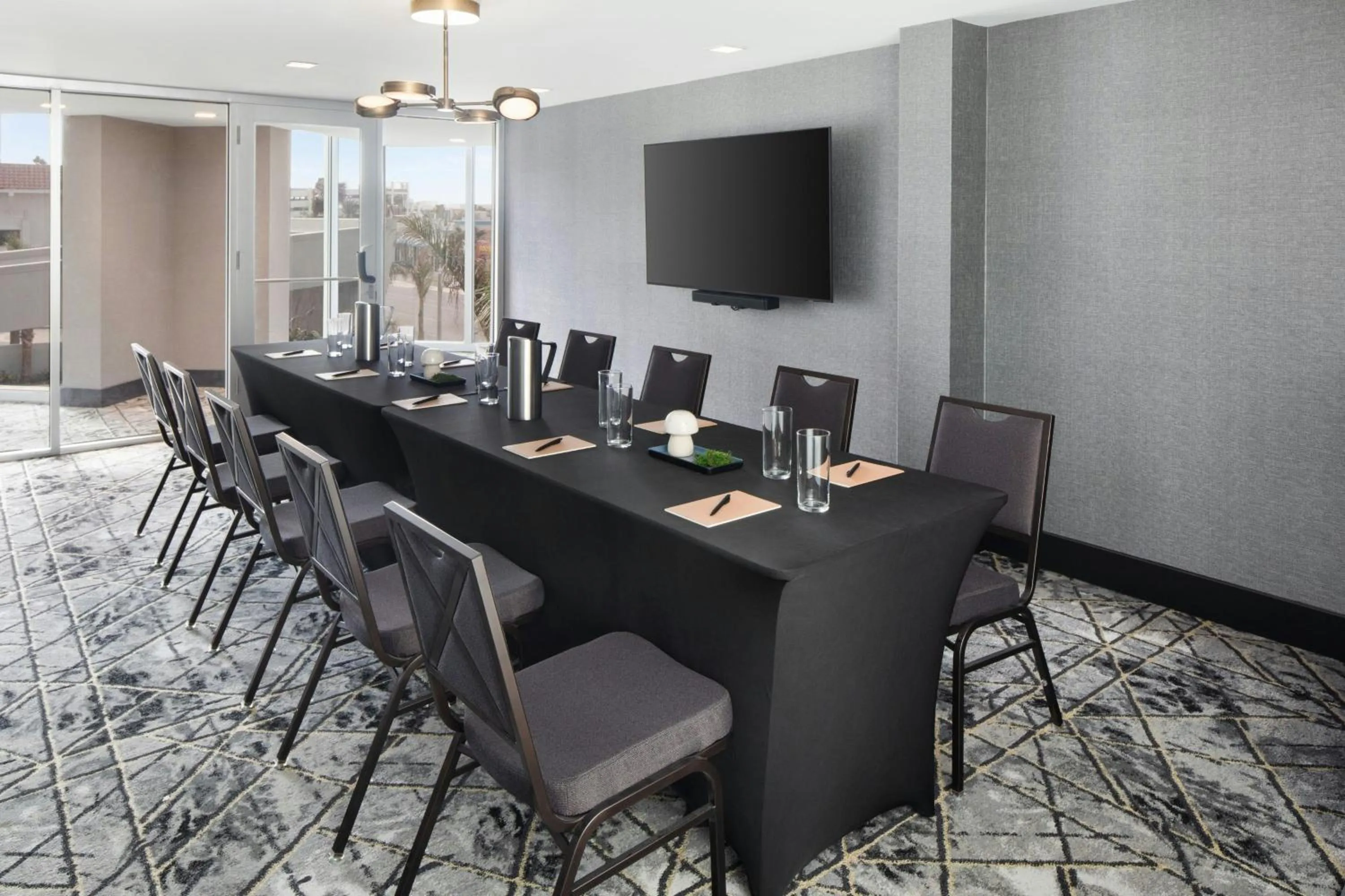 Meeting/conference room in Renaissance Daytona Beach Oceanfront Hotel